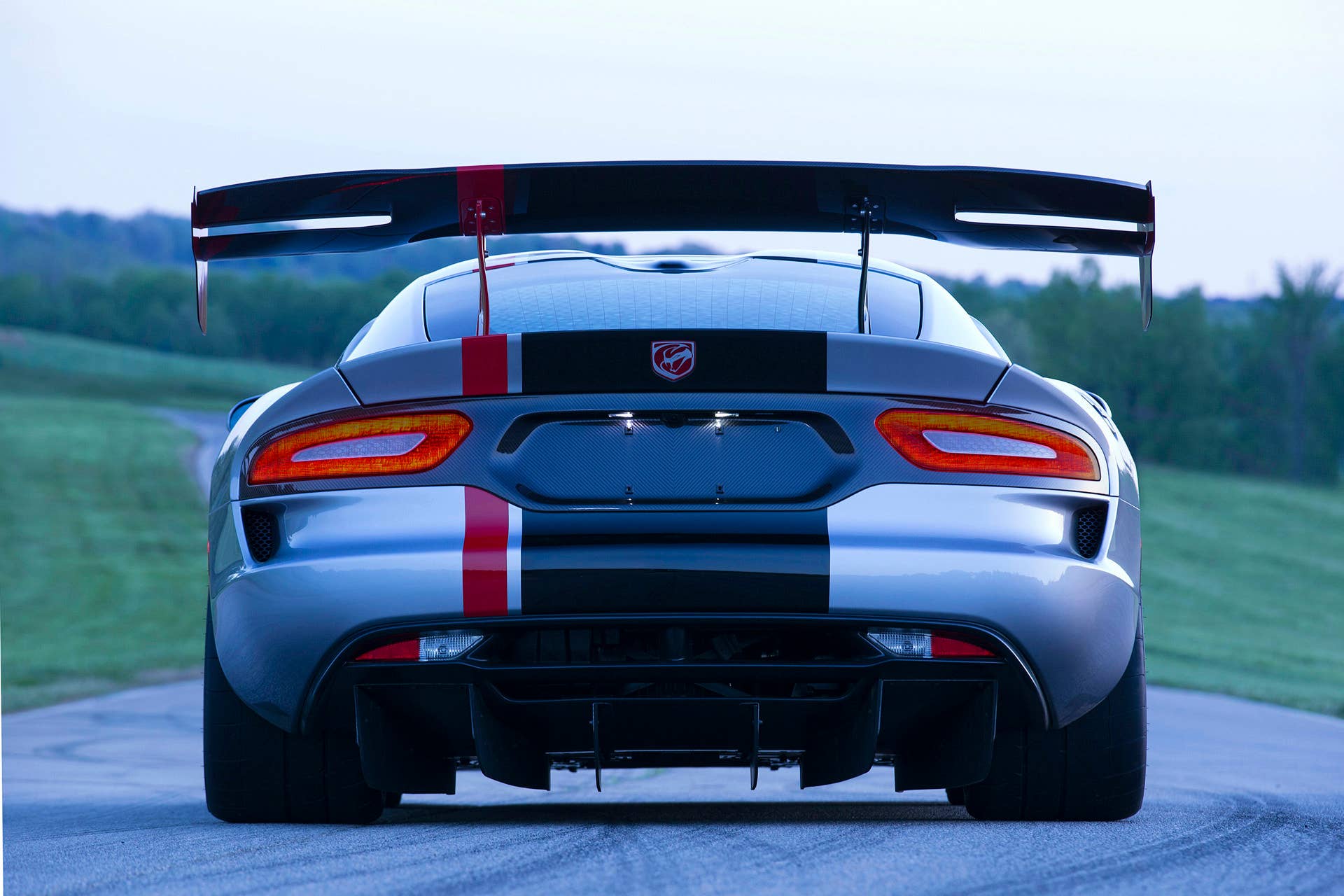 still dodge wing acr viper 2016
