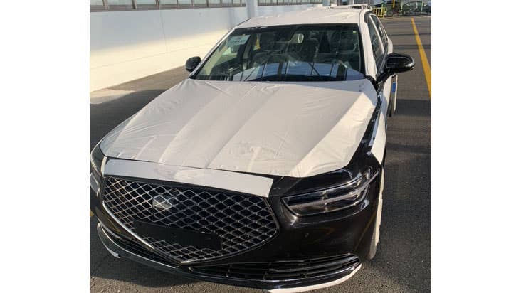 The face-lifted G90 leaked