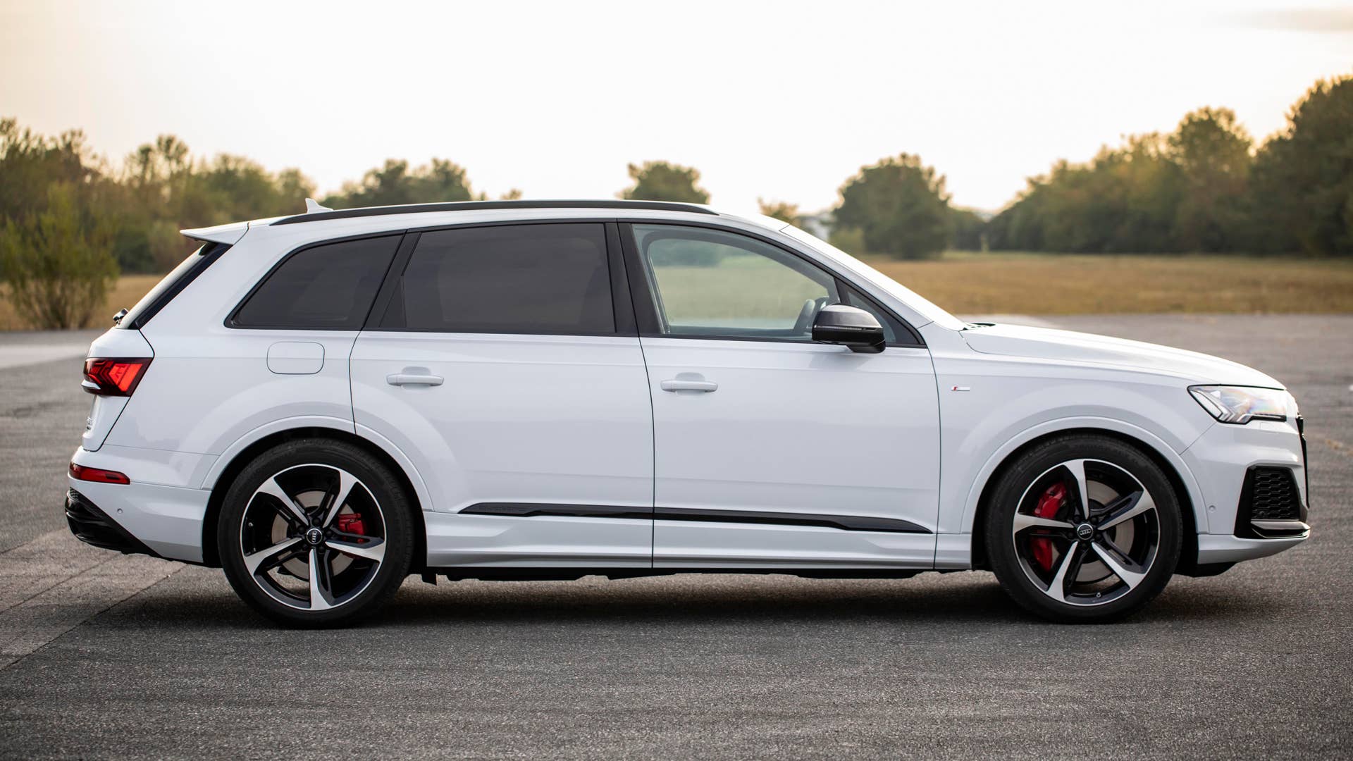 Audi Q7 TFSI e quattro Euro-spec