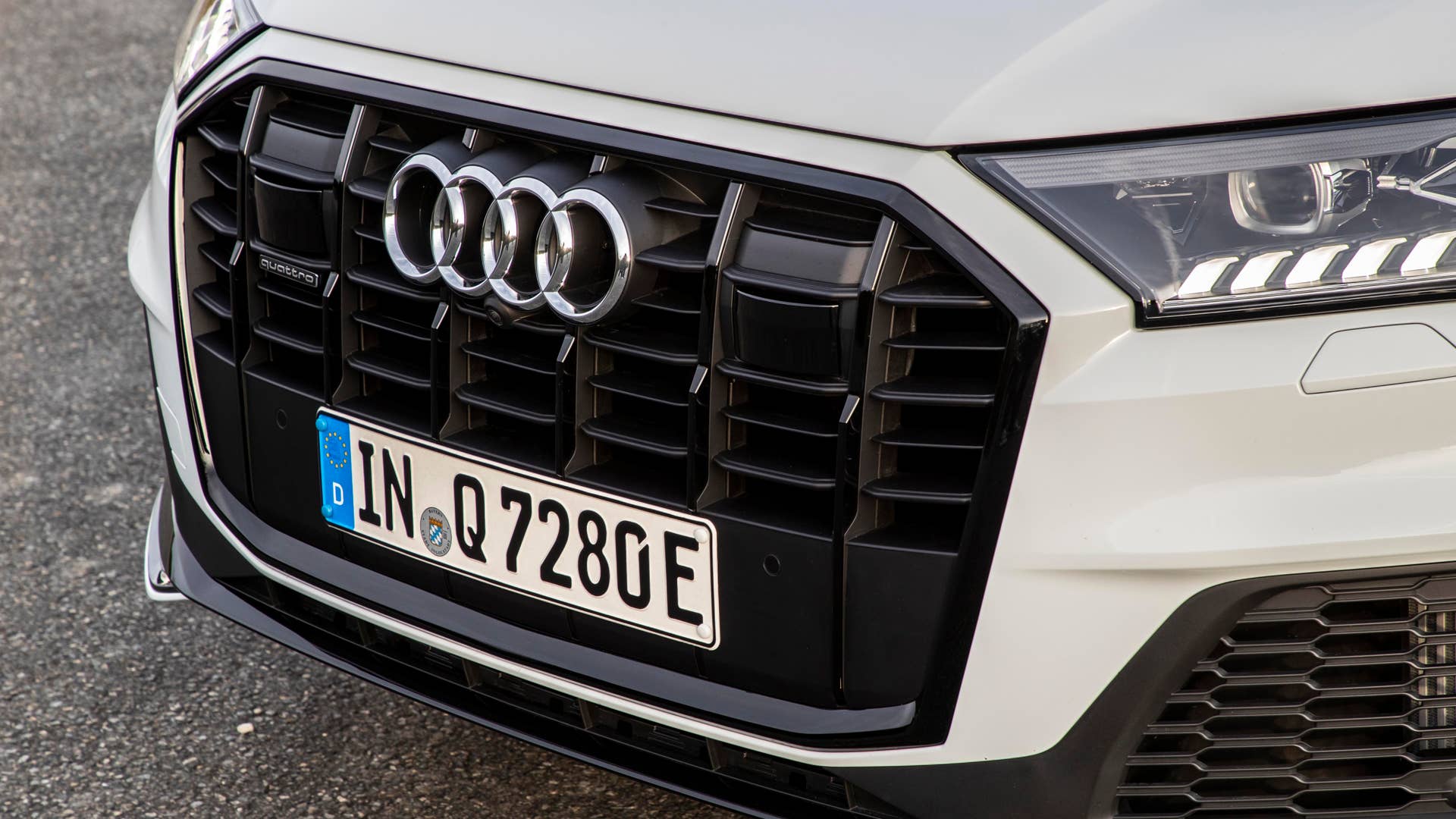 Audi Q7 TFSI e quattro Euro-spec