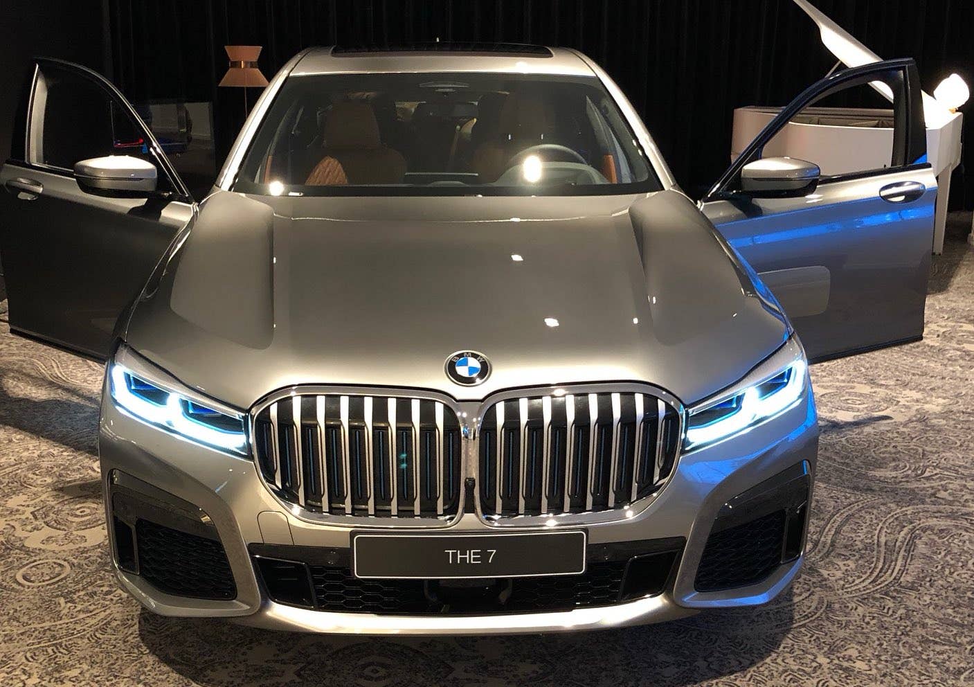Photos of the new design have leaked on Twitter.