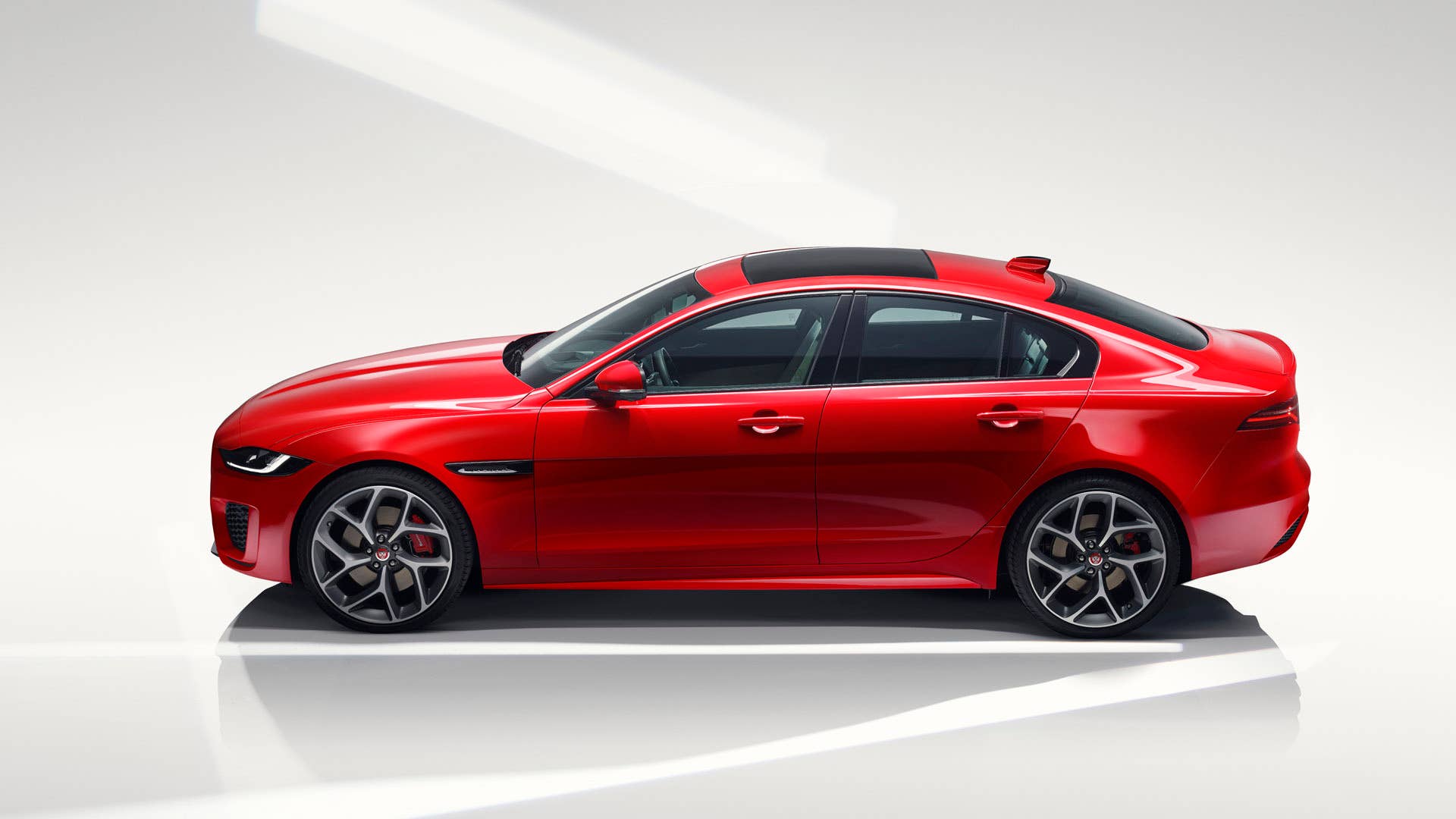 2020 Jaguar XE