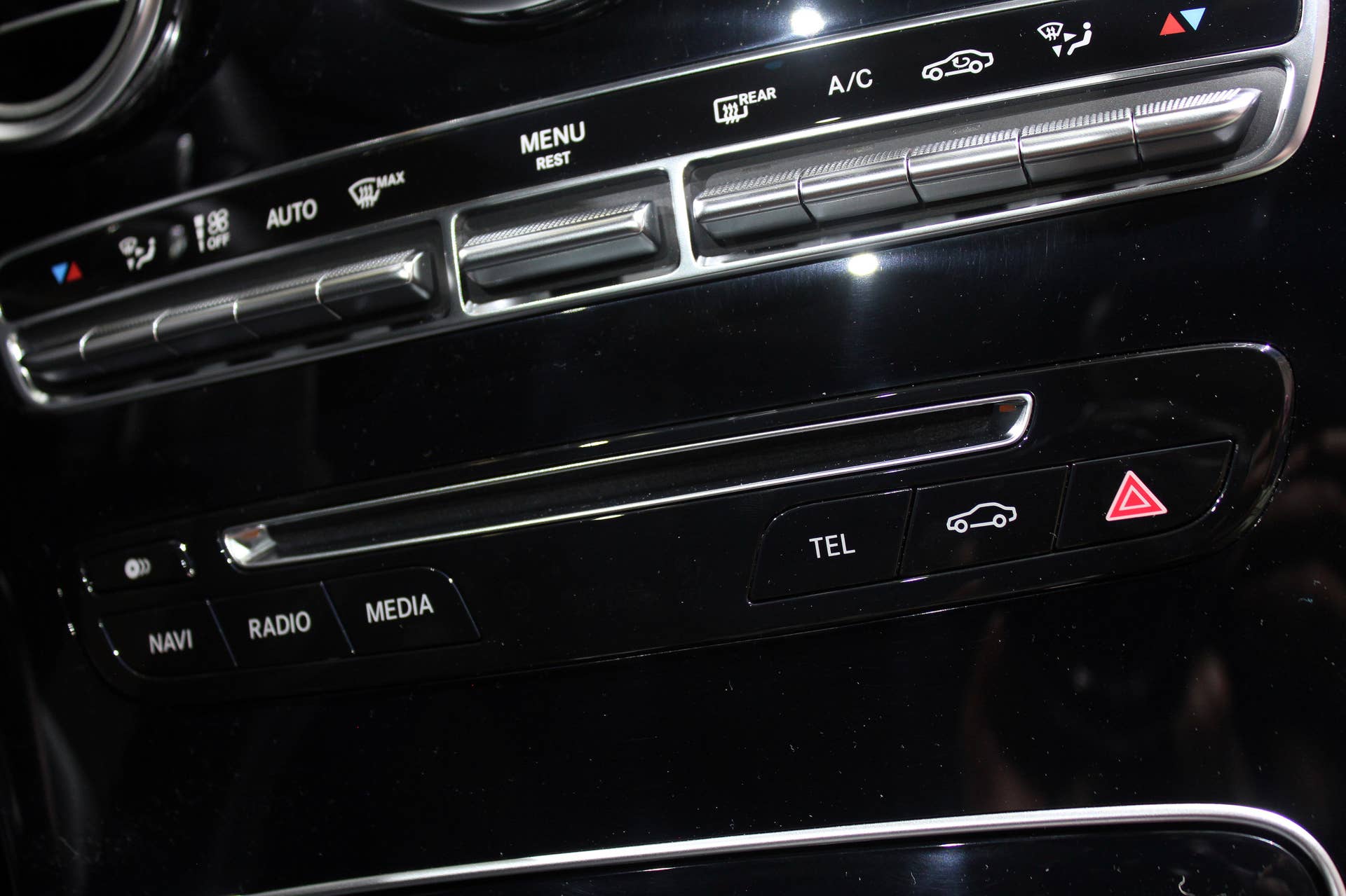 2016 Mercedes-Benz GLC 250d infotainment buttons.
