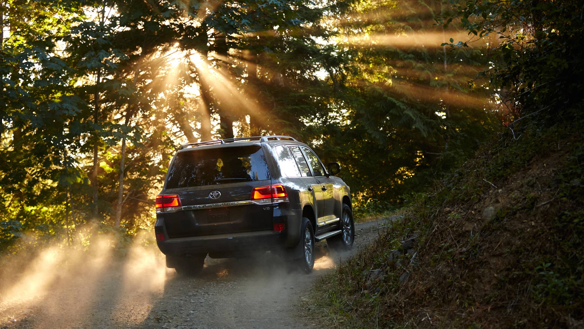 2018 Toyota Land Cruiser