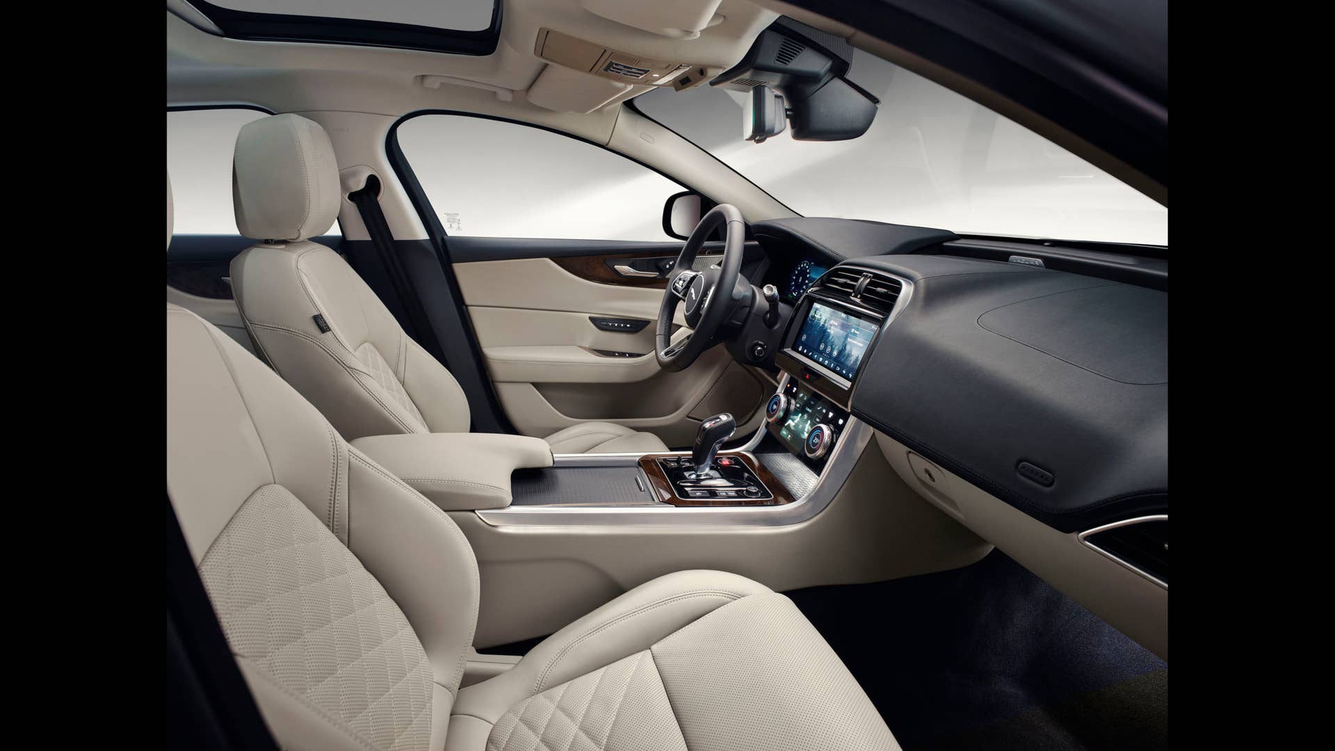 2020 Jaguar XE