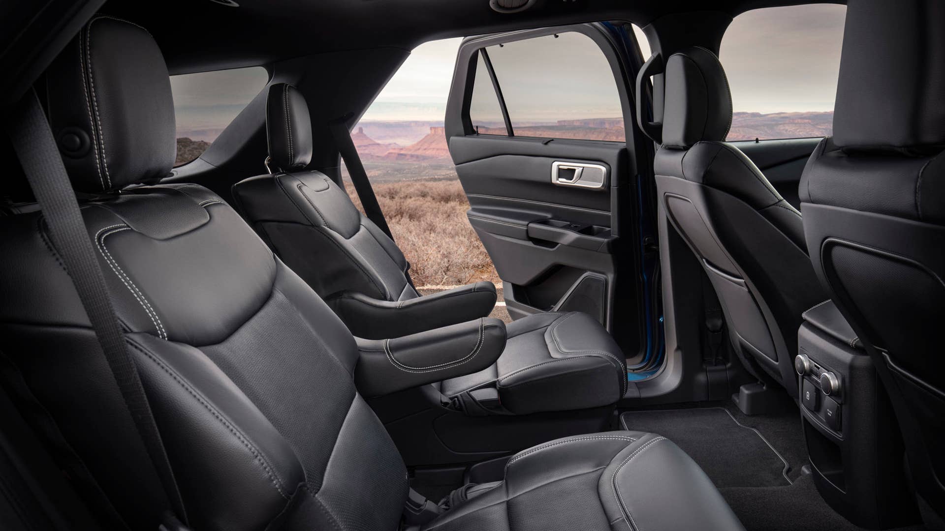 2020 Ford Explorer Interior