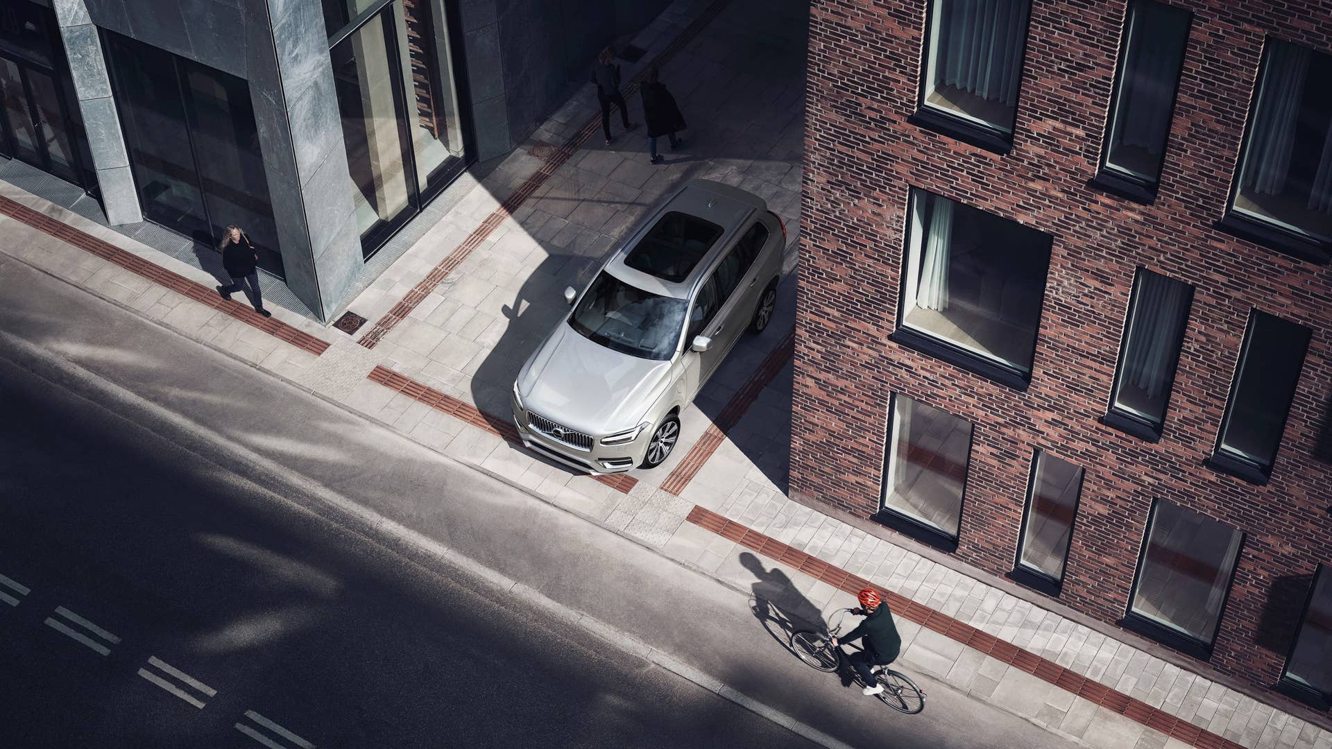 Volvo and POC crash testing