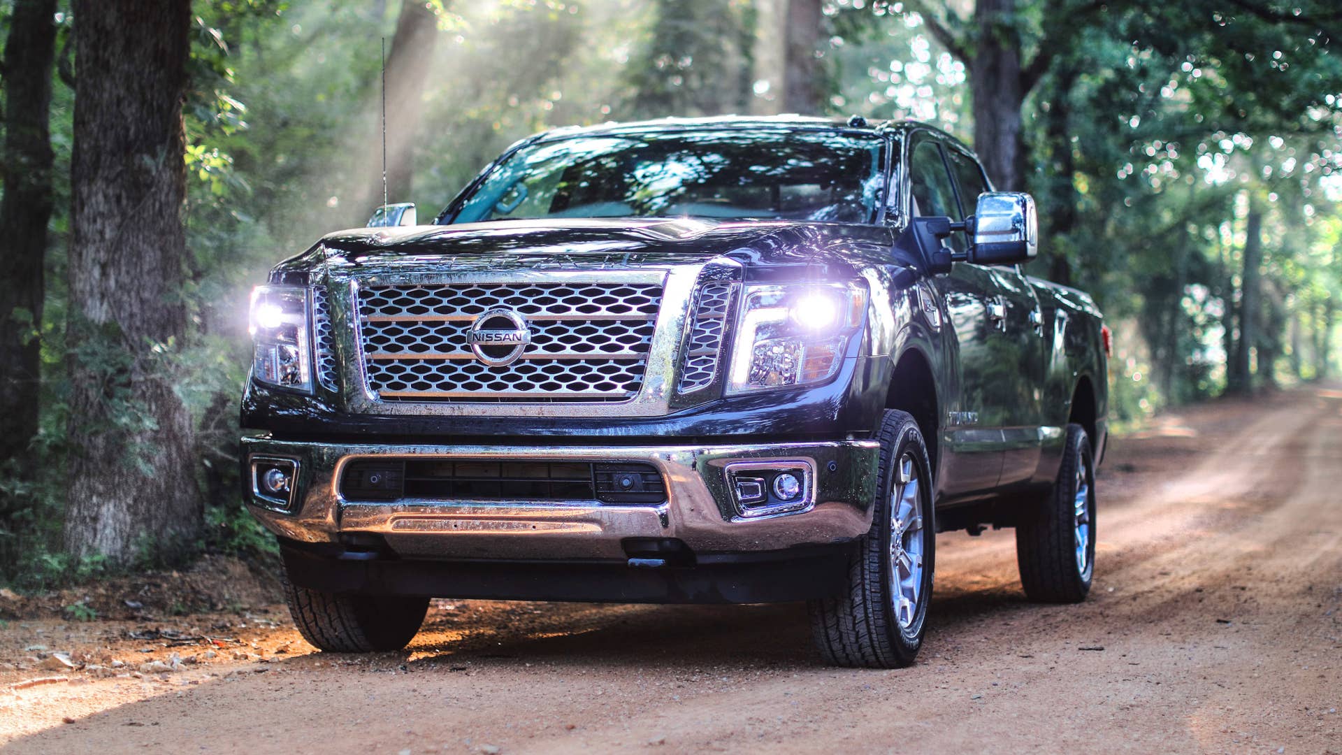 2019 Nissan Titan XD exterior