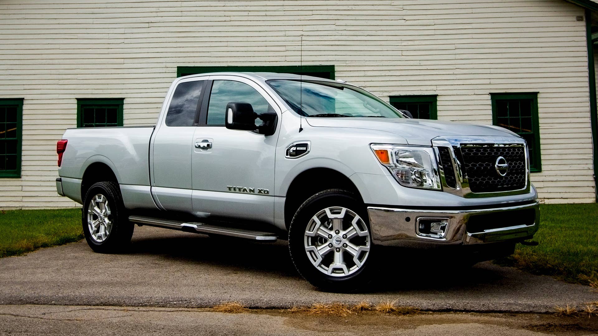2019 Nissan Titan XD exterior