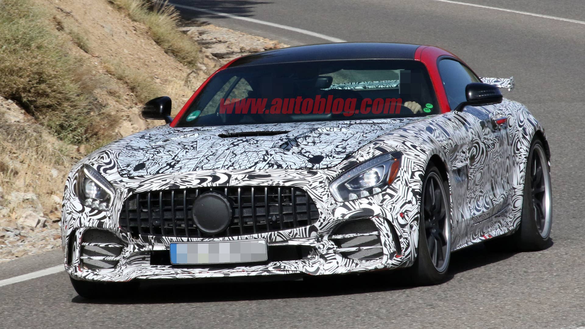 Mercedes-AMG GT R Black Series in camouflage