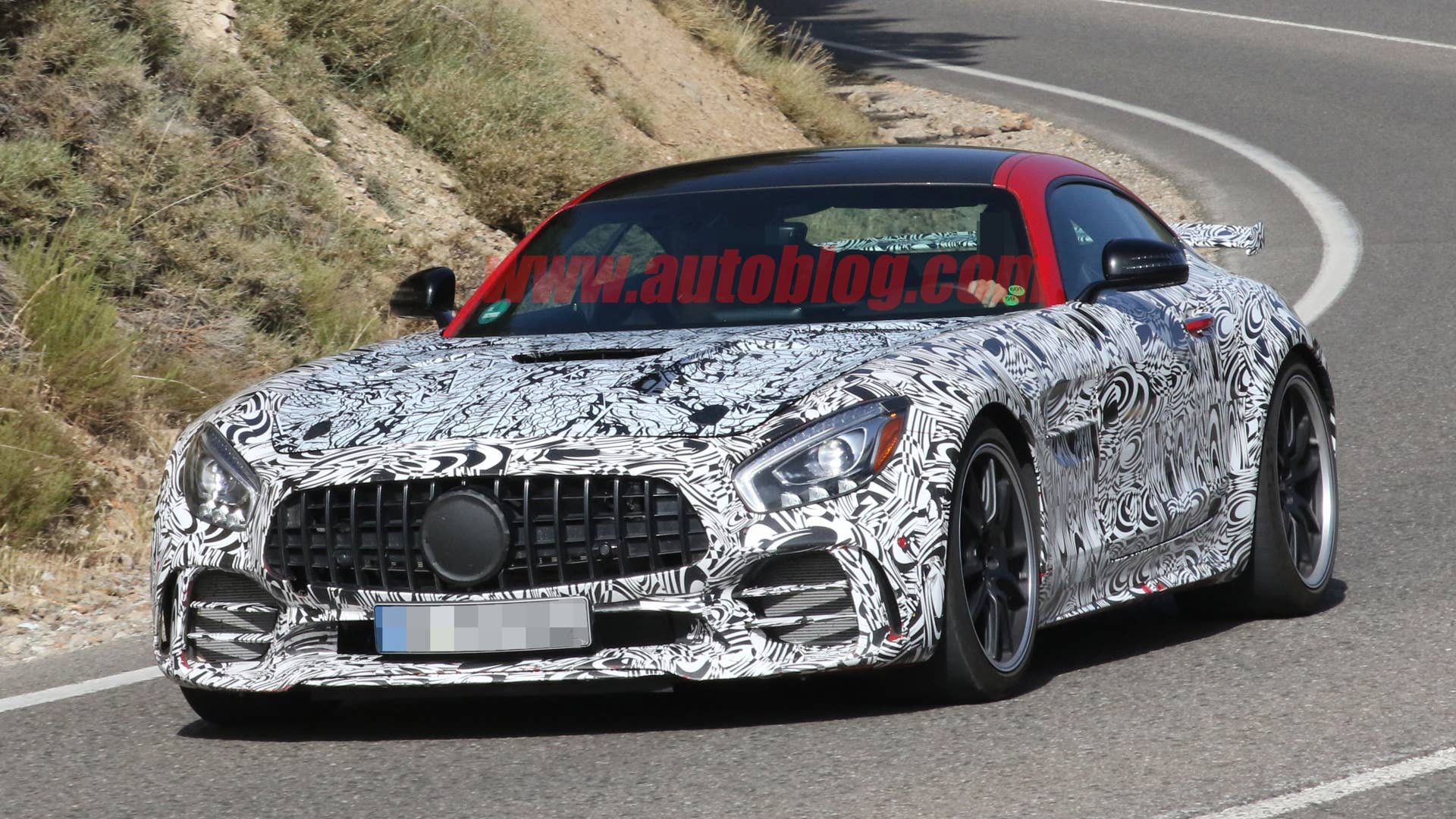 Mercedes-AMG GT R Black Series in camouflage
