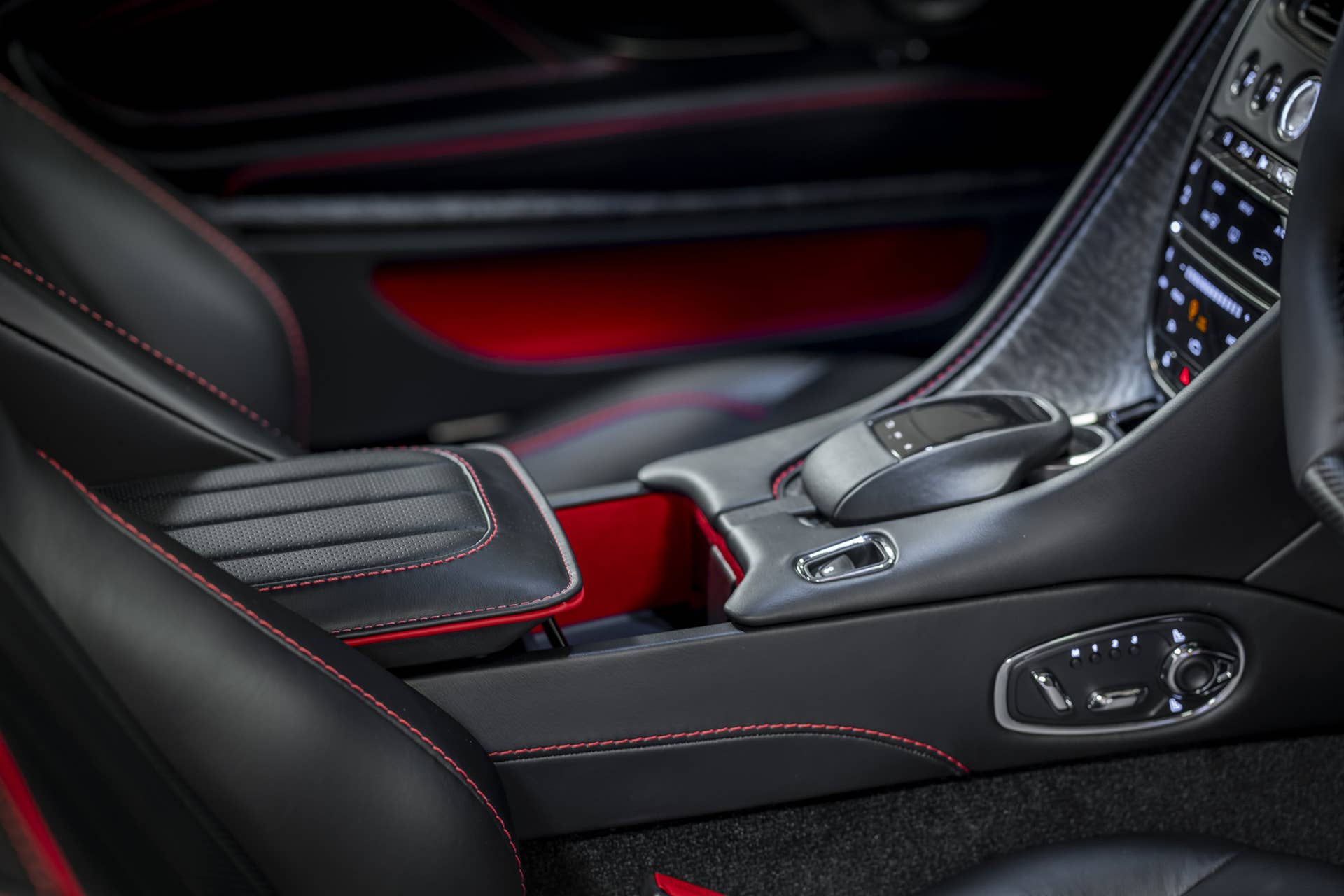 Aston Martin 'On Her Majesty's Secret Service' DBS Superleggera