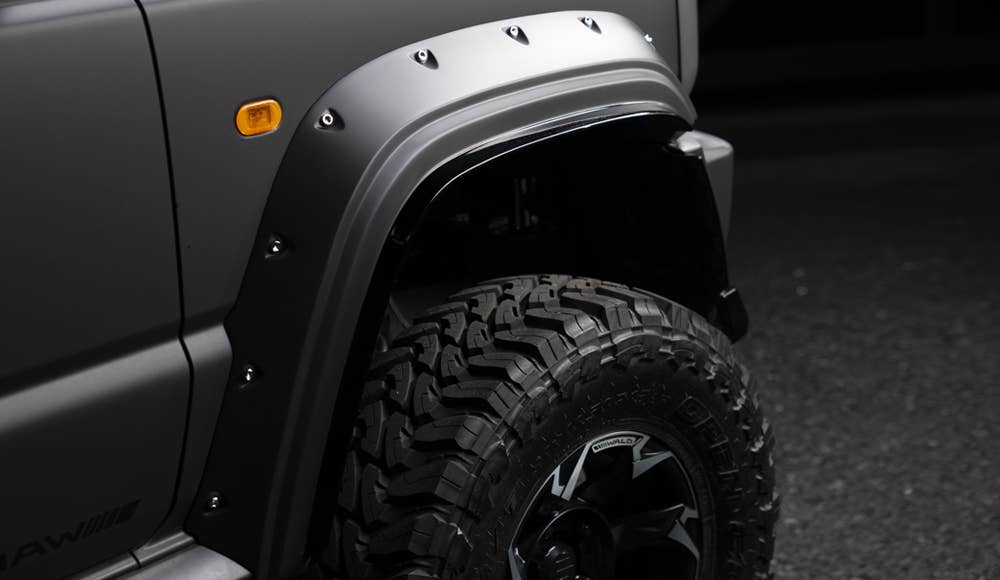 Suzuki Jimny Black Bison