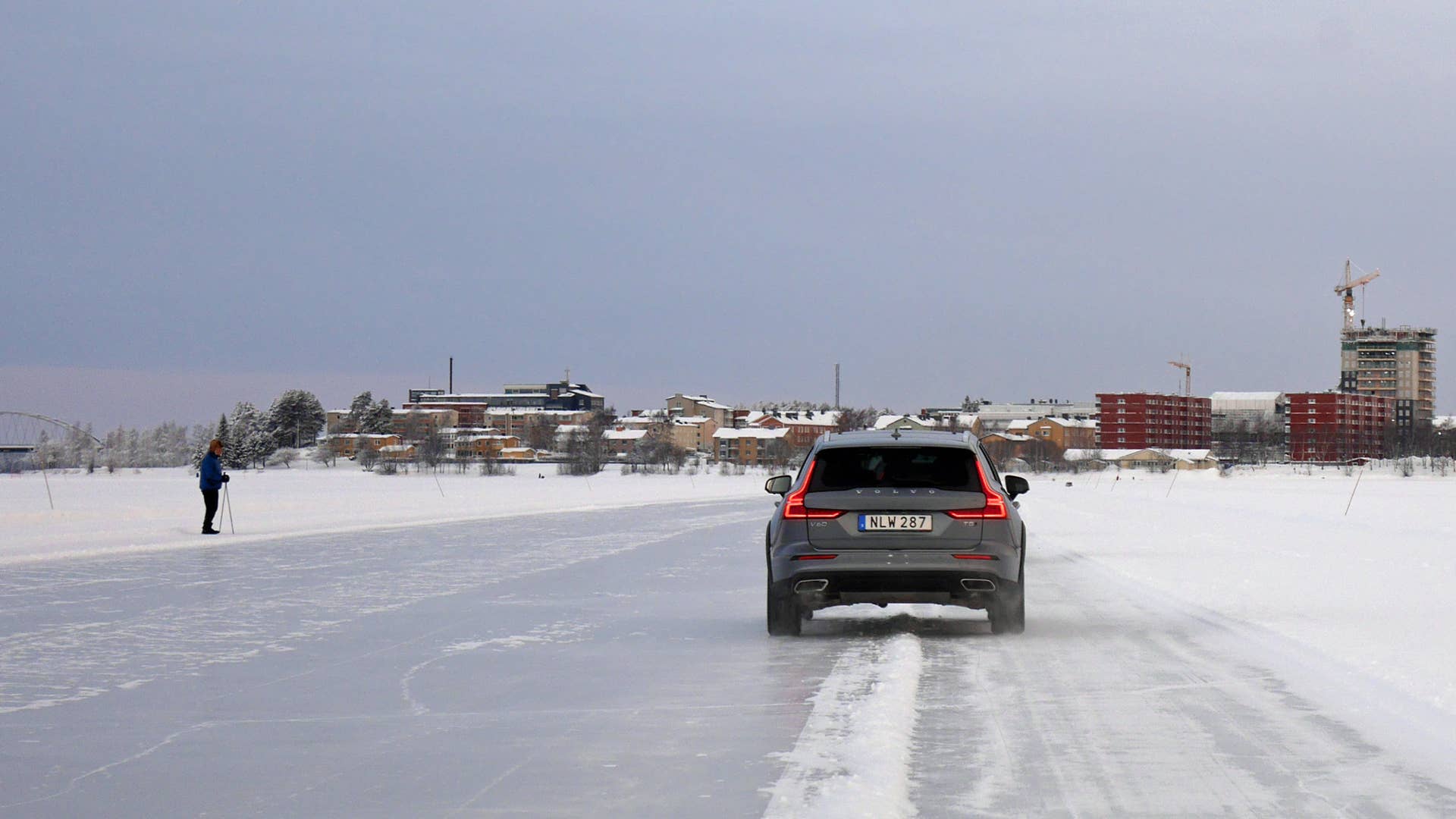 2020 Volvo V60 Cross Country in Luleå, Sweden