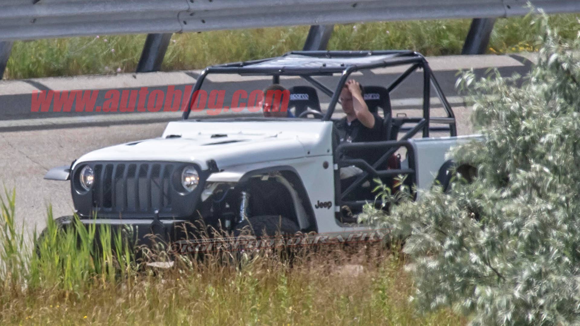 Jeep Wrangler custom off-roader