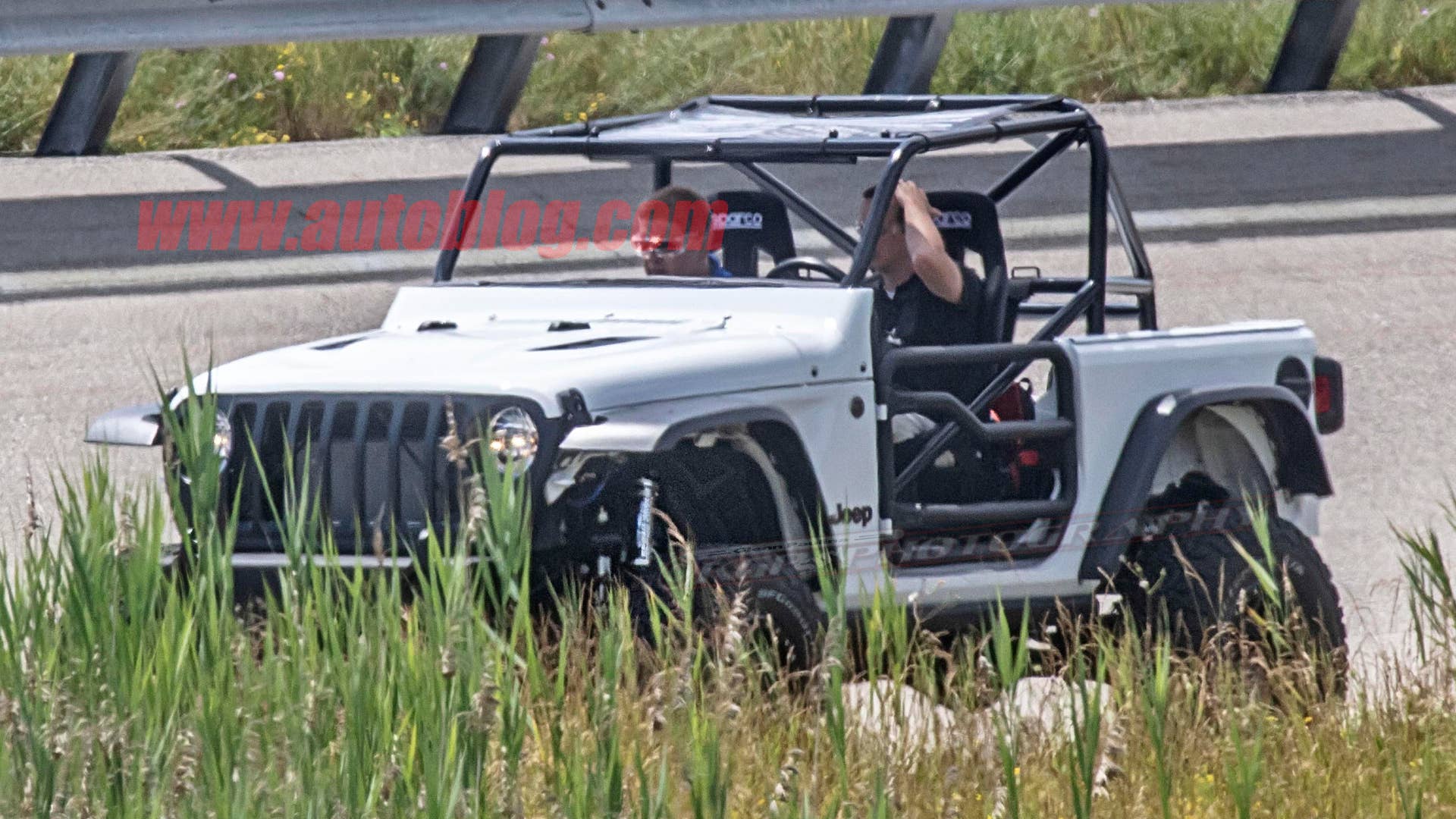Jeep Wrangler custom off-roader
