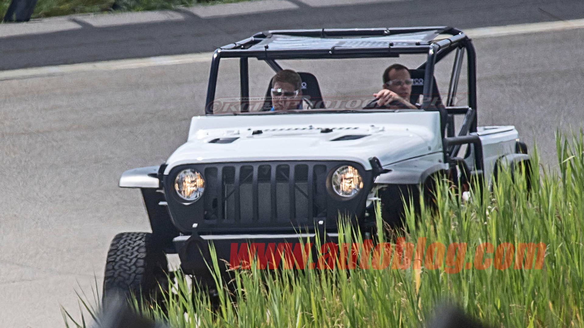 Jeep Wrangler custom off-roader