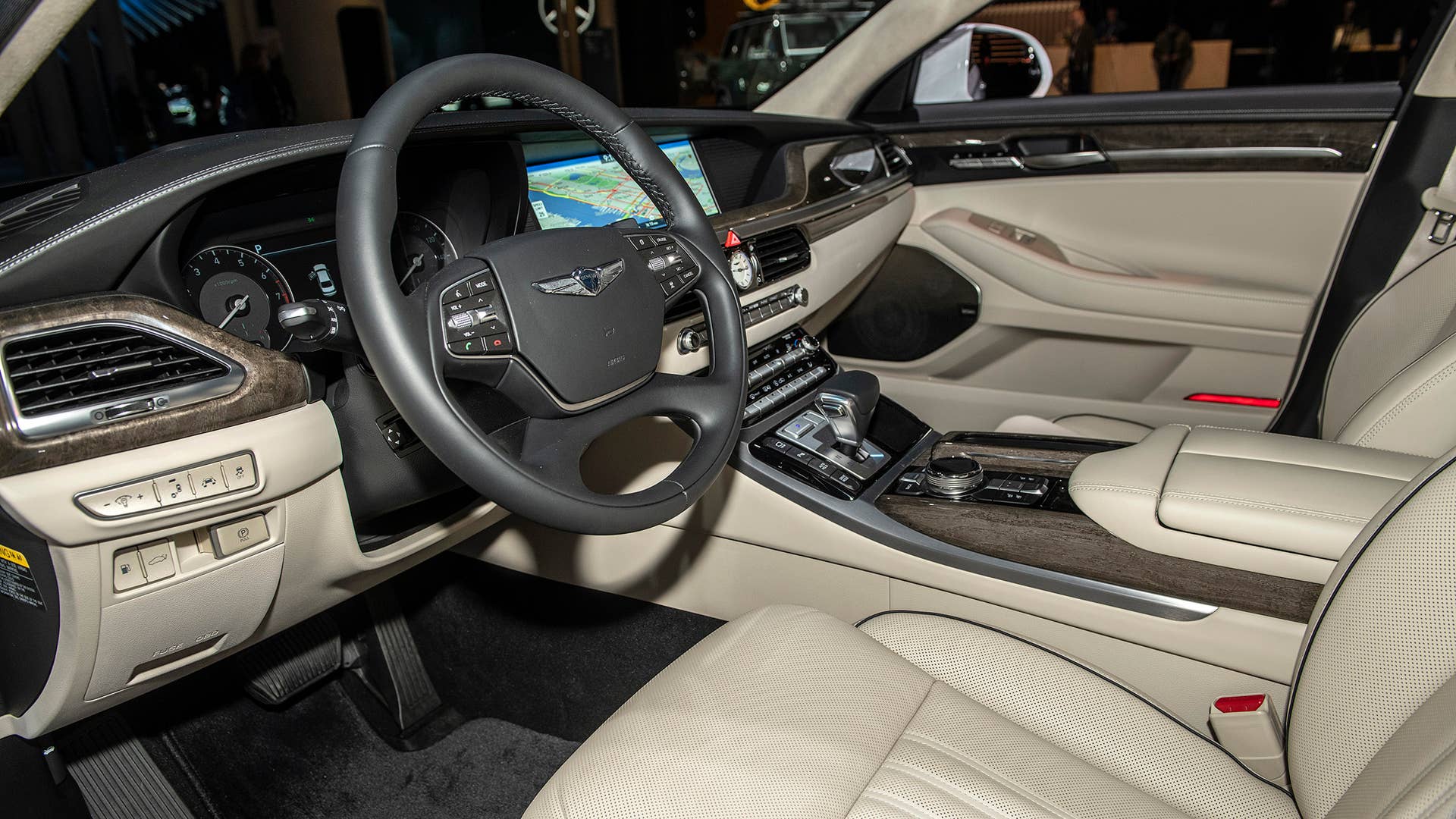 2020 Genesis G90