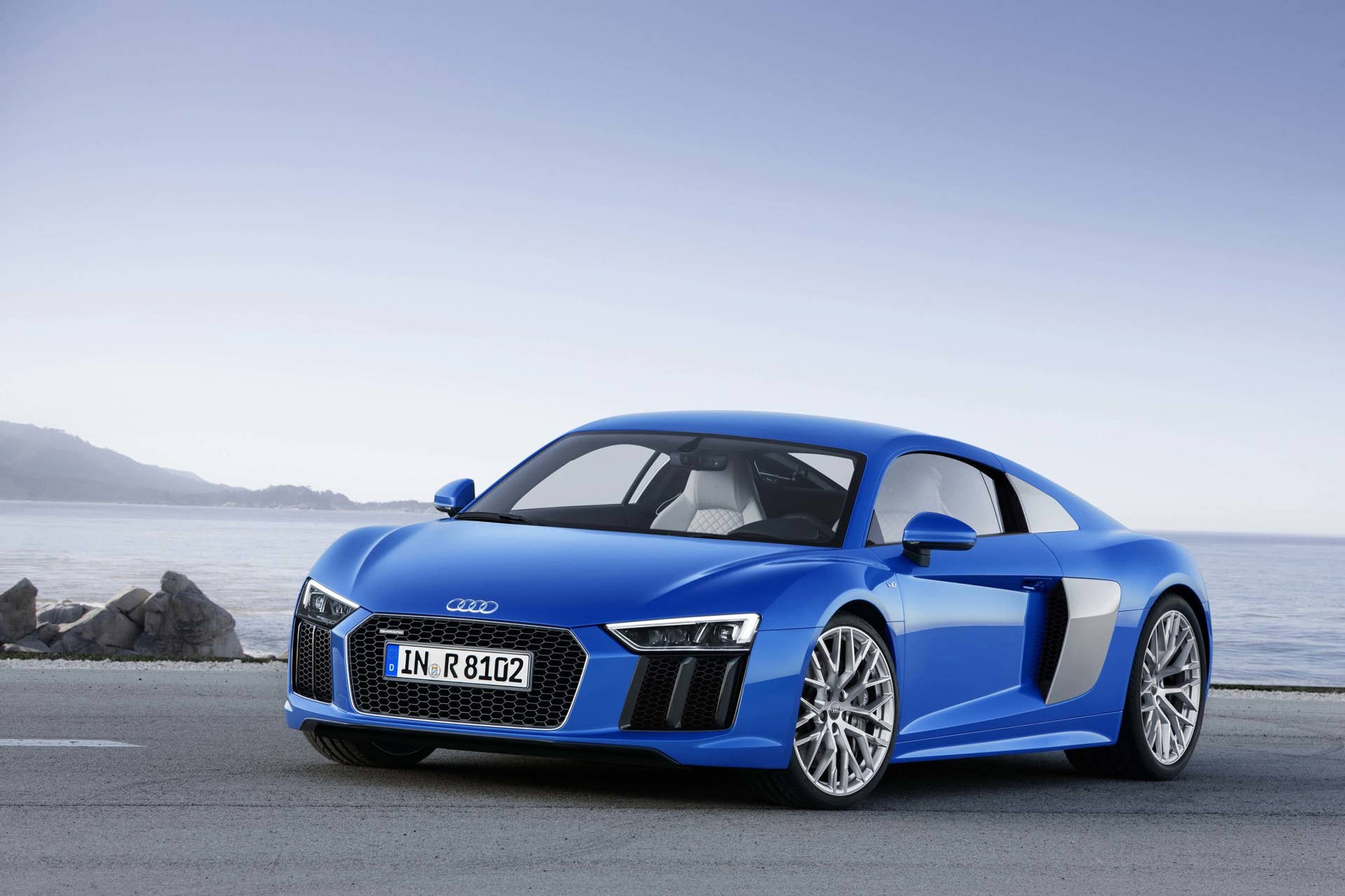 2017 audi r8 front