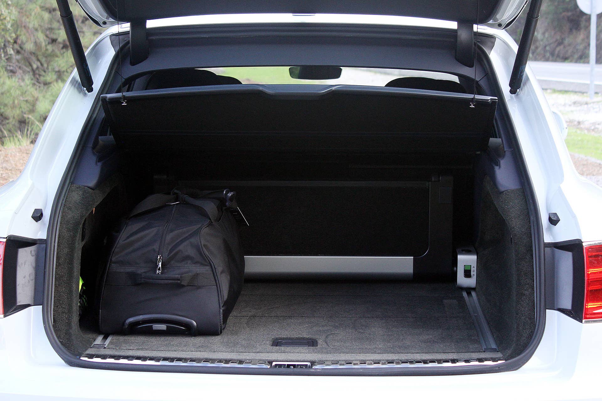2016 Bentley Bentayga rear cargo area