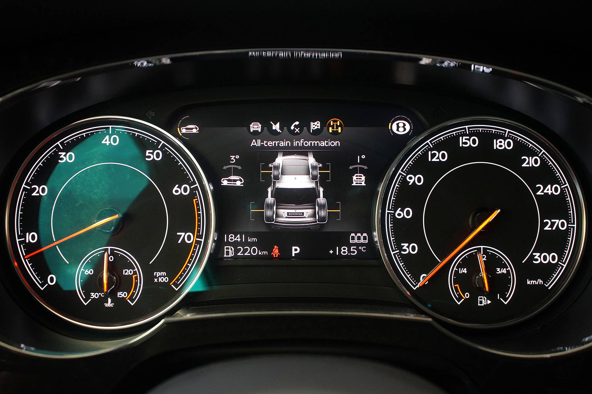2016 Bentley Bentayga gauges