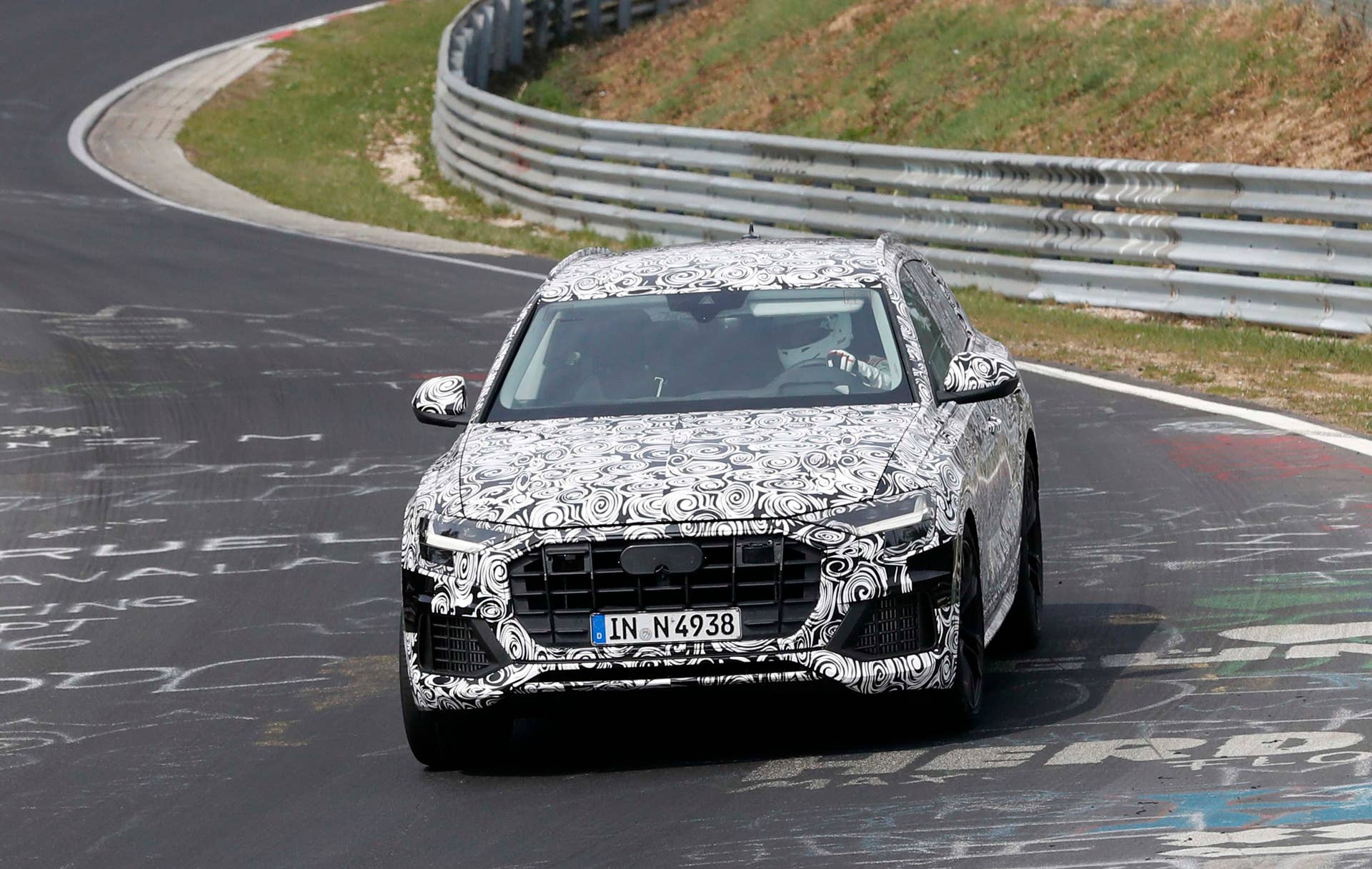 Audi Q8 Spy Shot
