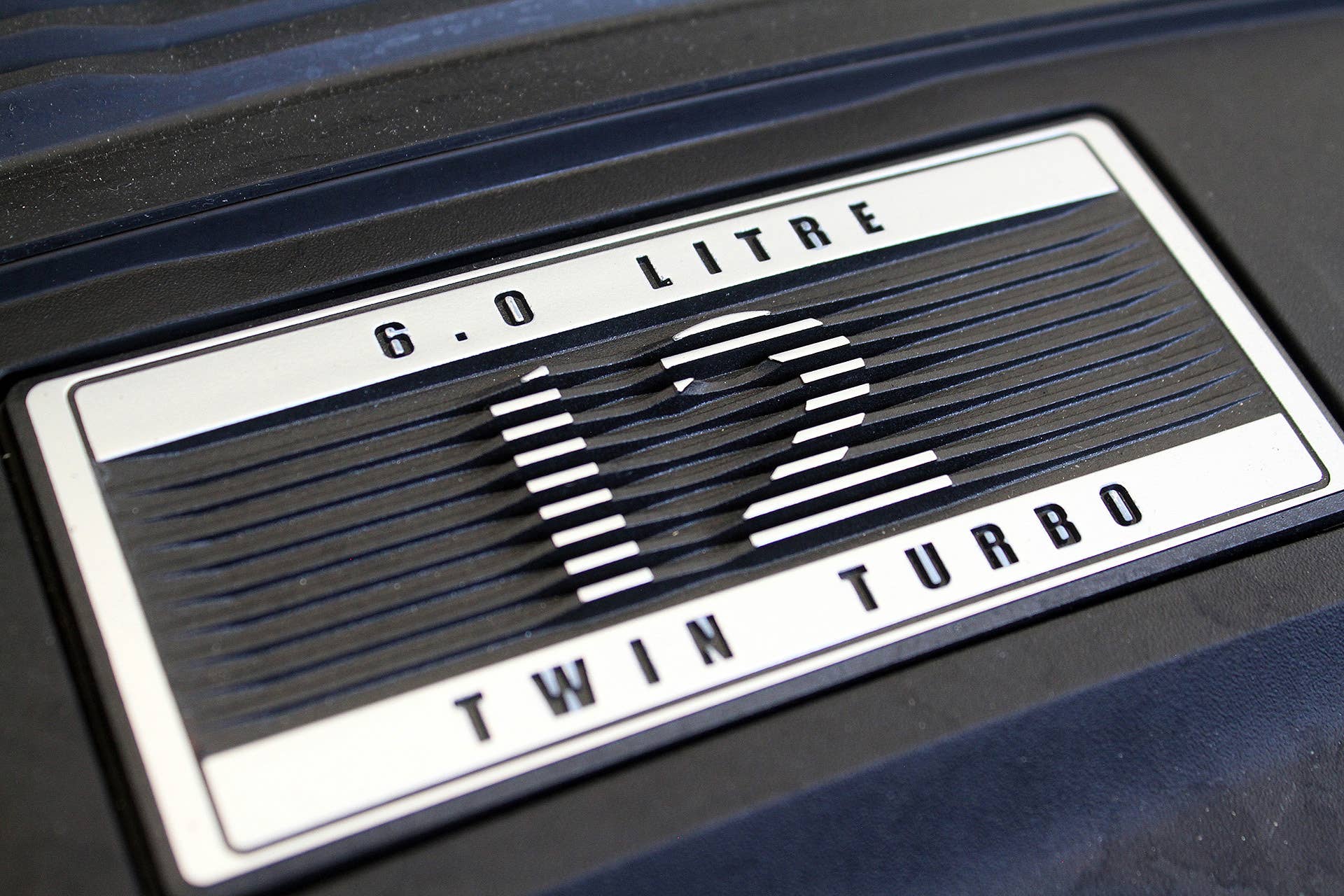 2016 Bentley Bentayga engine detail