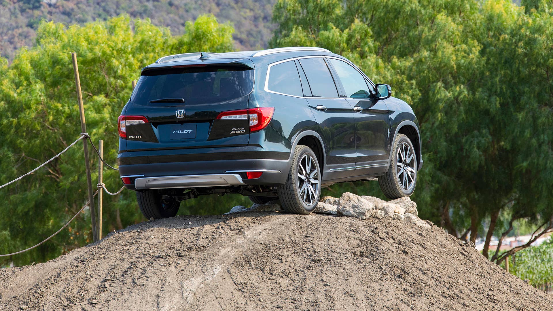 Honda Recalls More Than 880,000 Vehicles Over Rear Suspension Failure