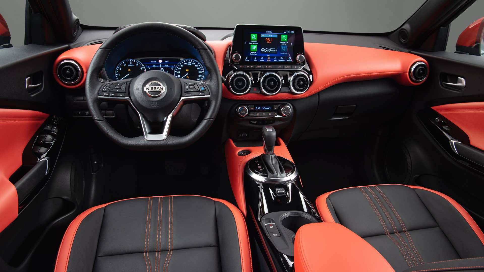 Nissan Juke interior