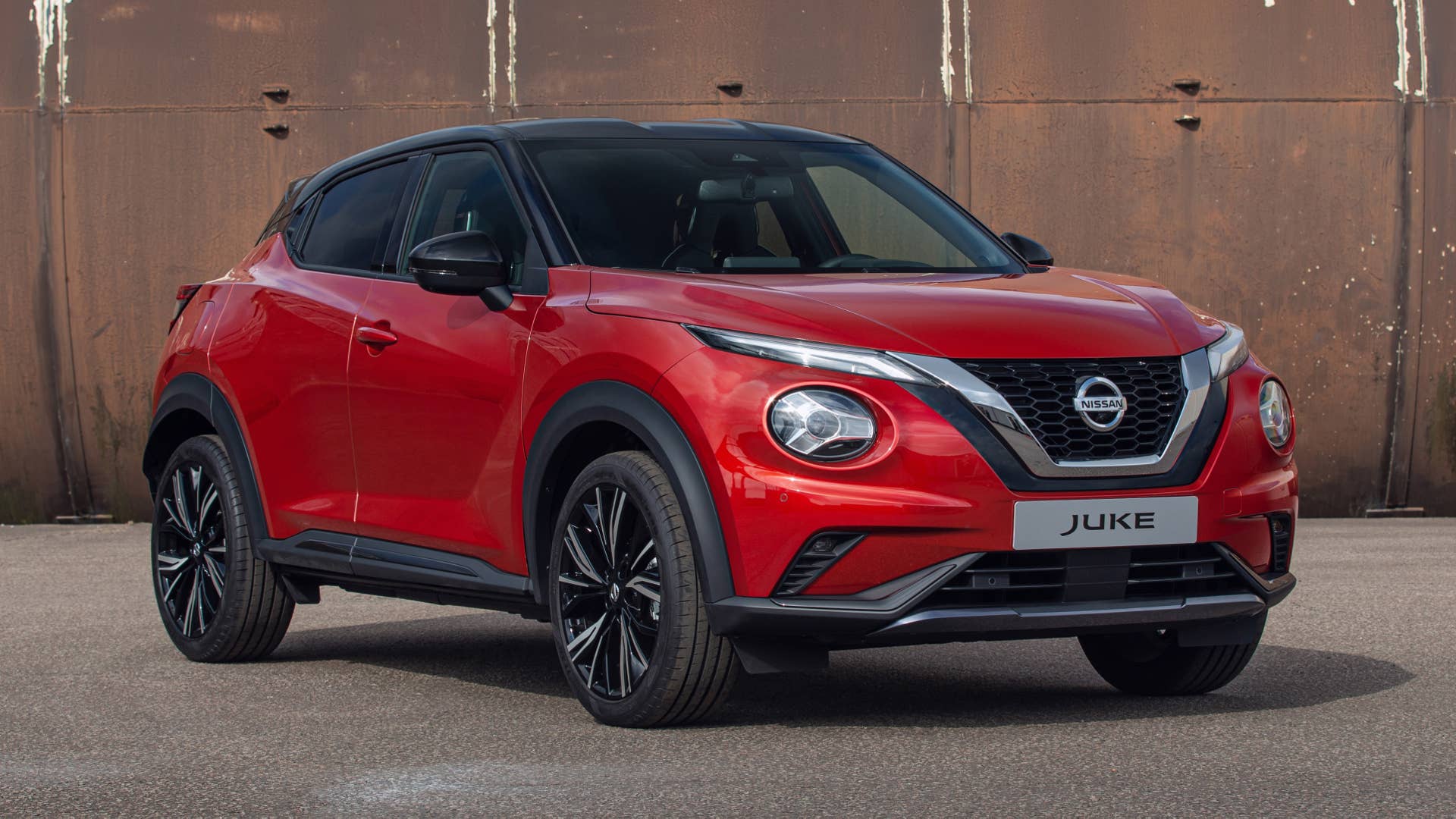 Nissan Juke in orange