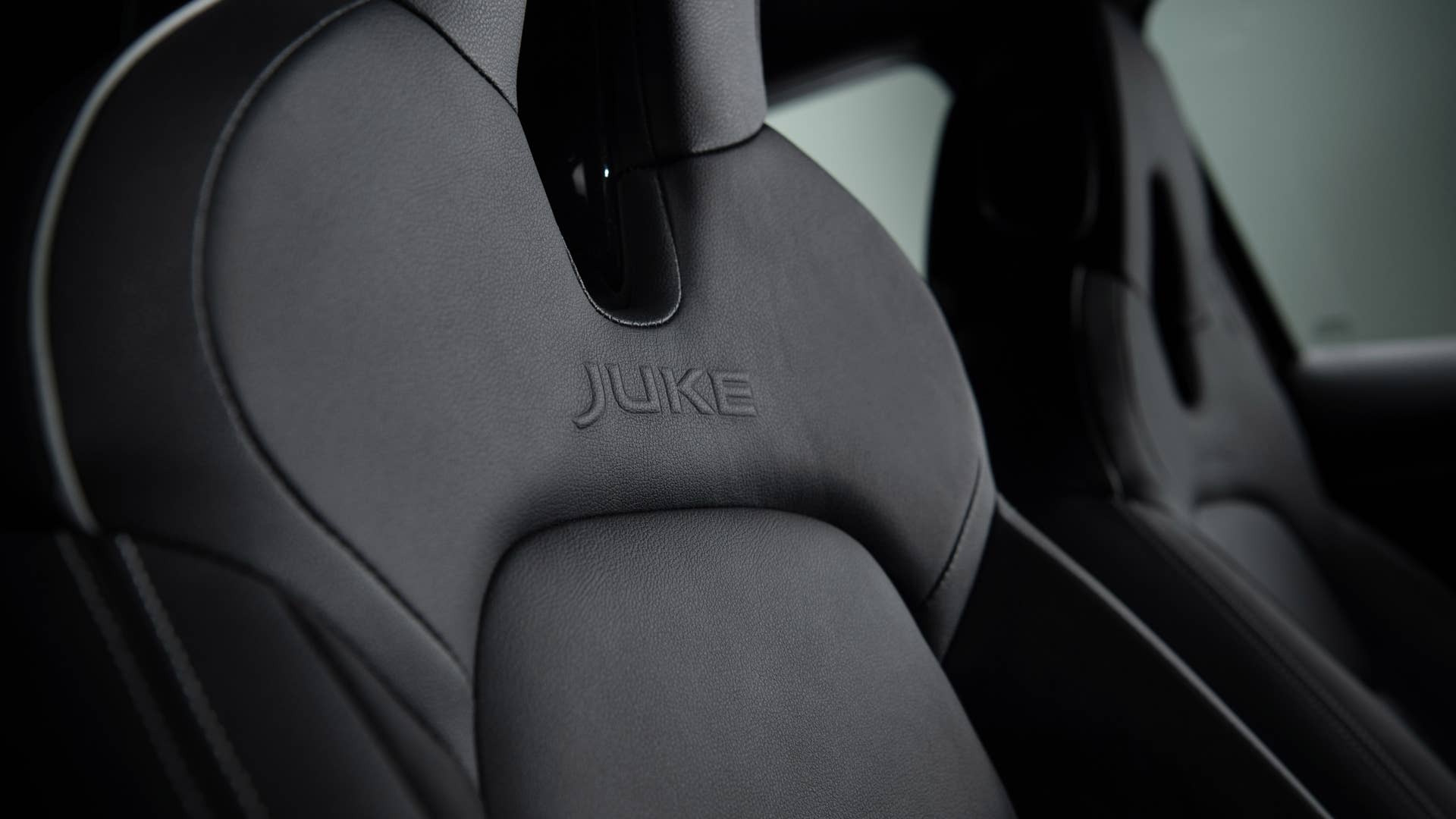 Nissan Juke interior