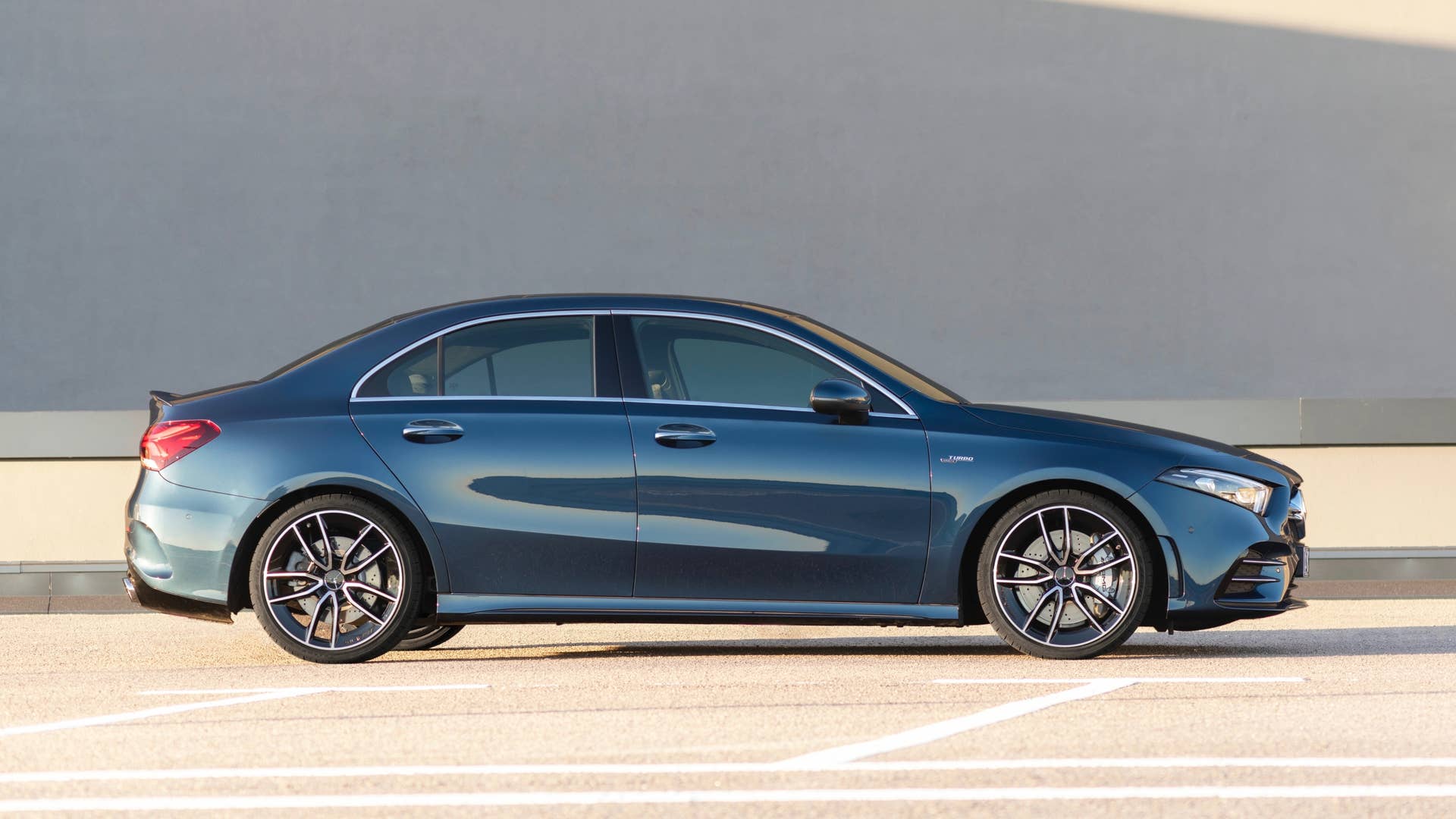 2020 Mercedes-AMG A 35