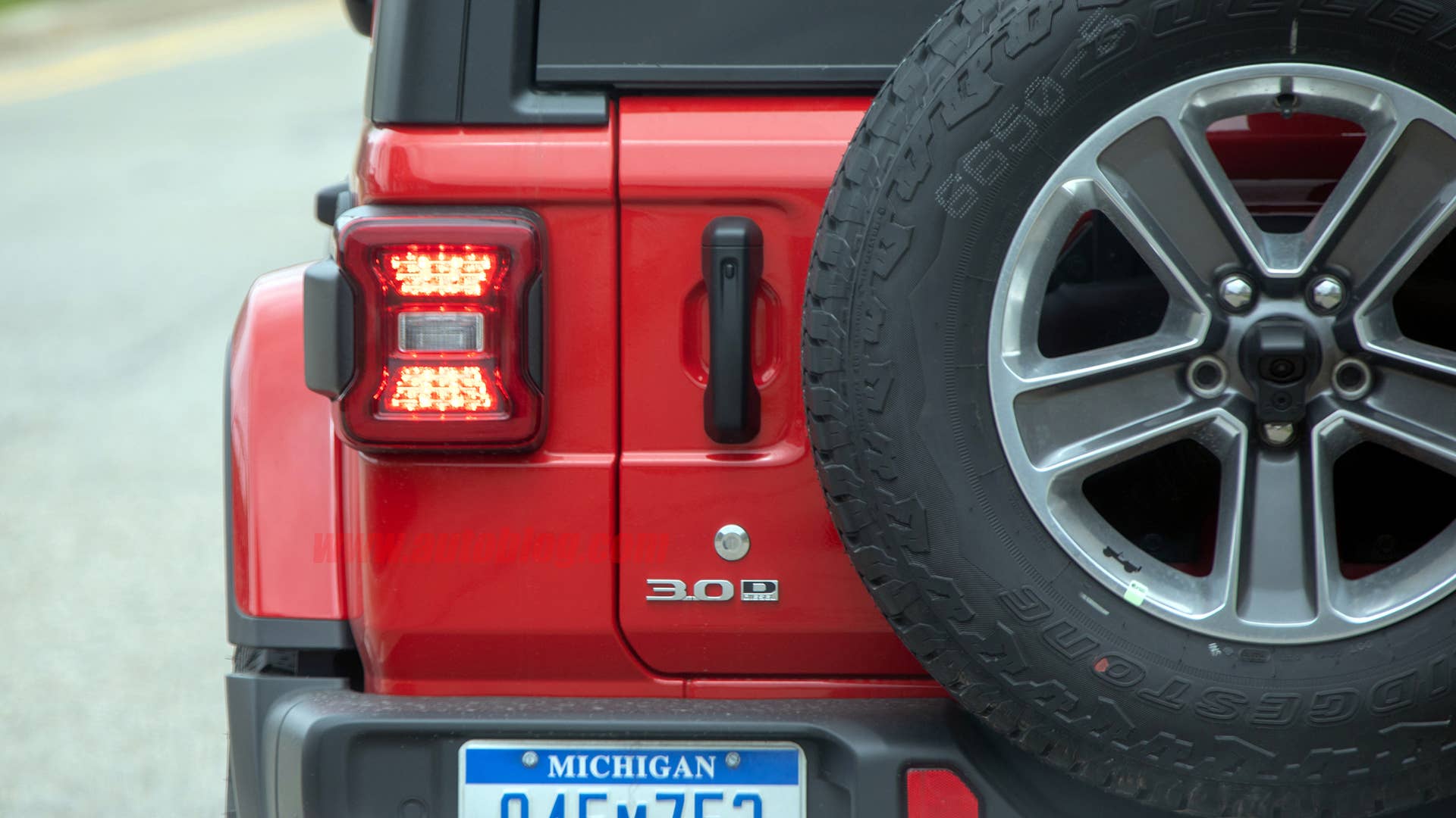 2020 Jeep Wrangler diesel spy shots