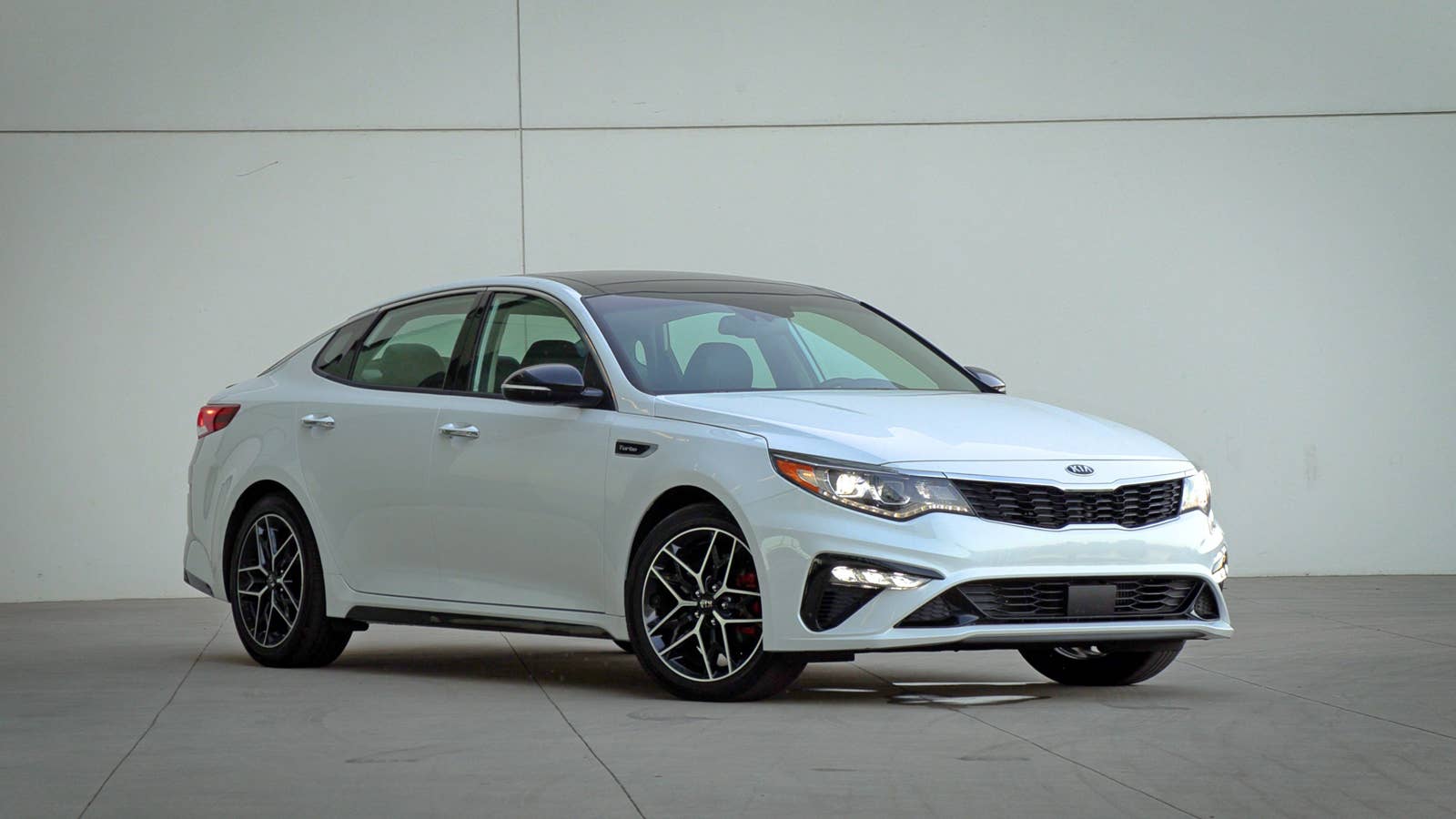 2019 Optima  SX