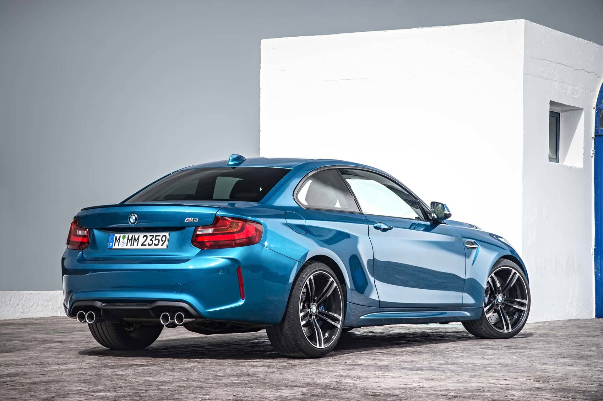 2016 BMW M2 right rear three-quarter
