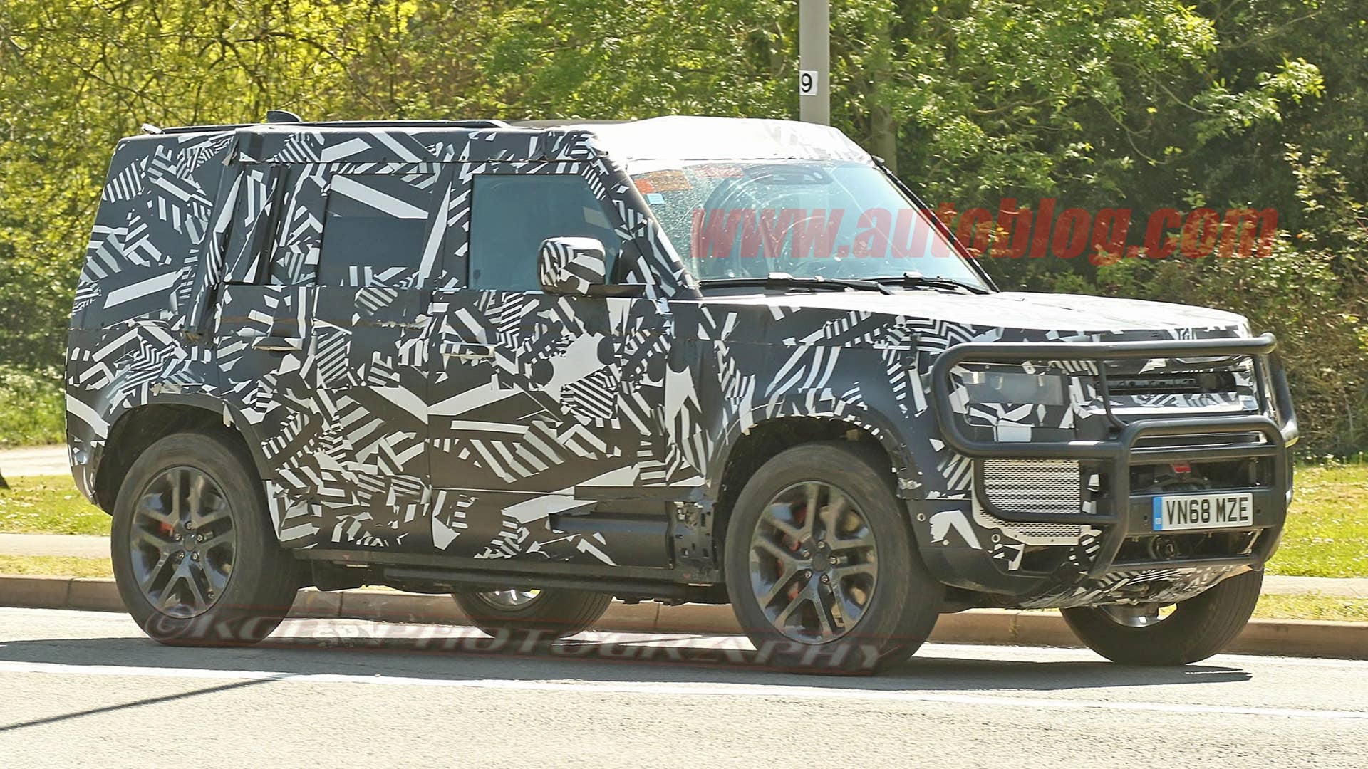 2020 Land Rover Defender Hybrid