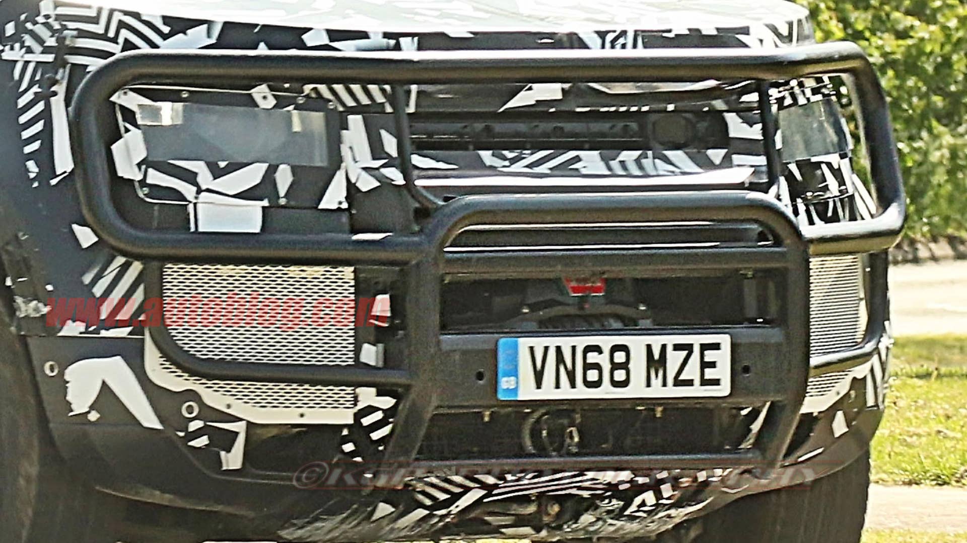 2020 Land Rover Defender Hybrid