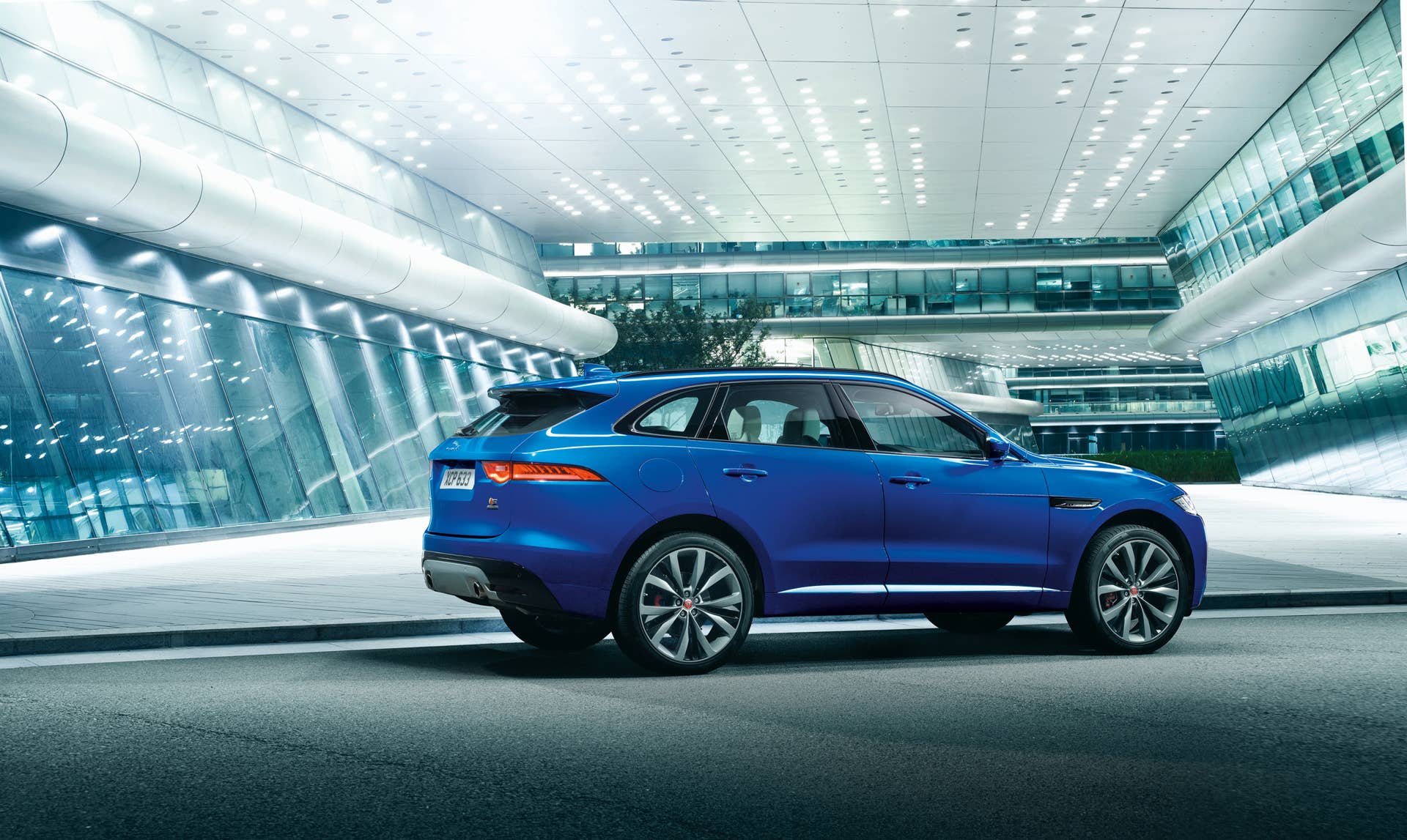 frankfurt cuv f-pace production jaguar profile