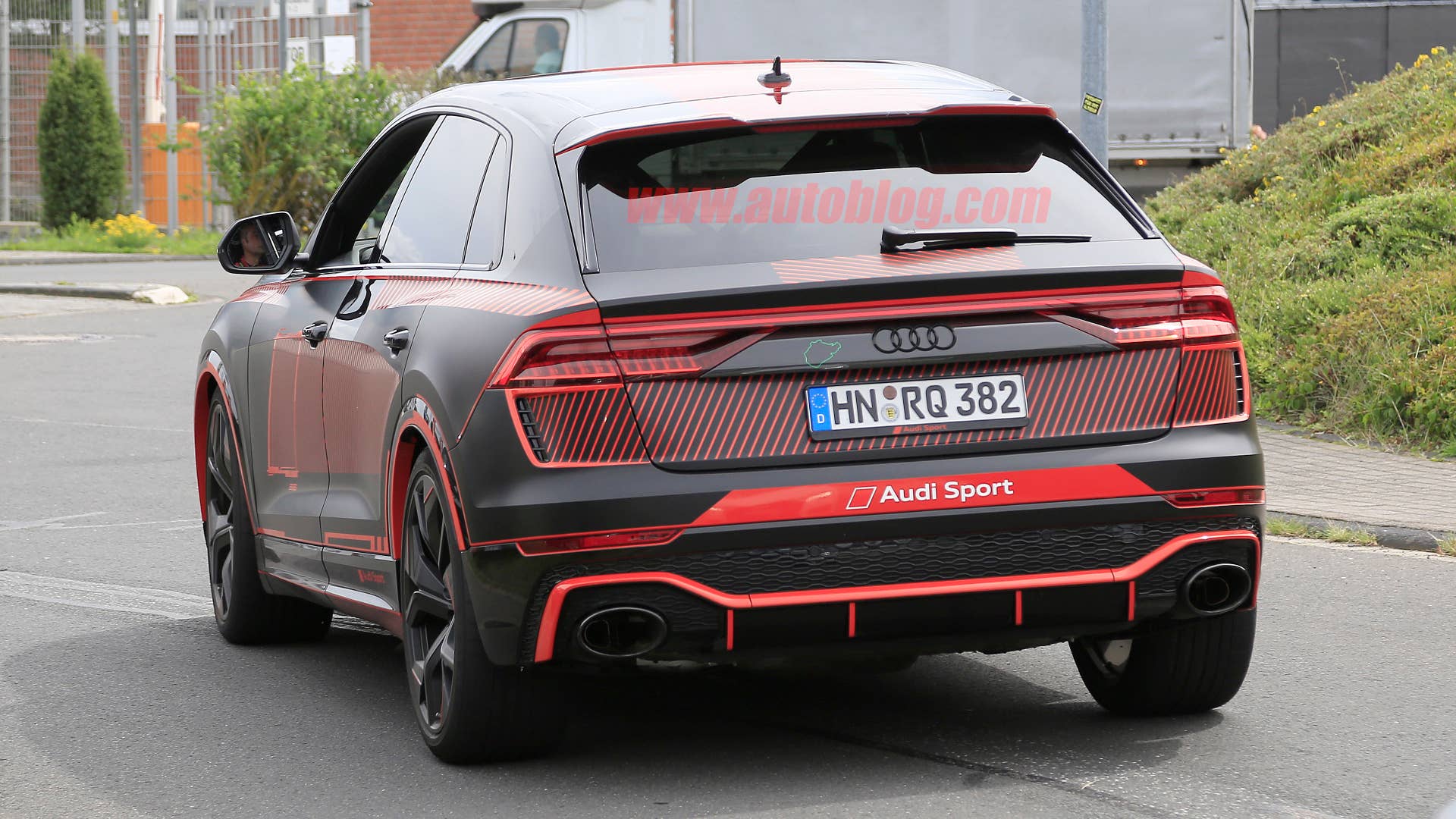Audi RS Q8 with almost no camouflage