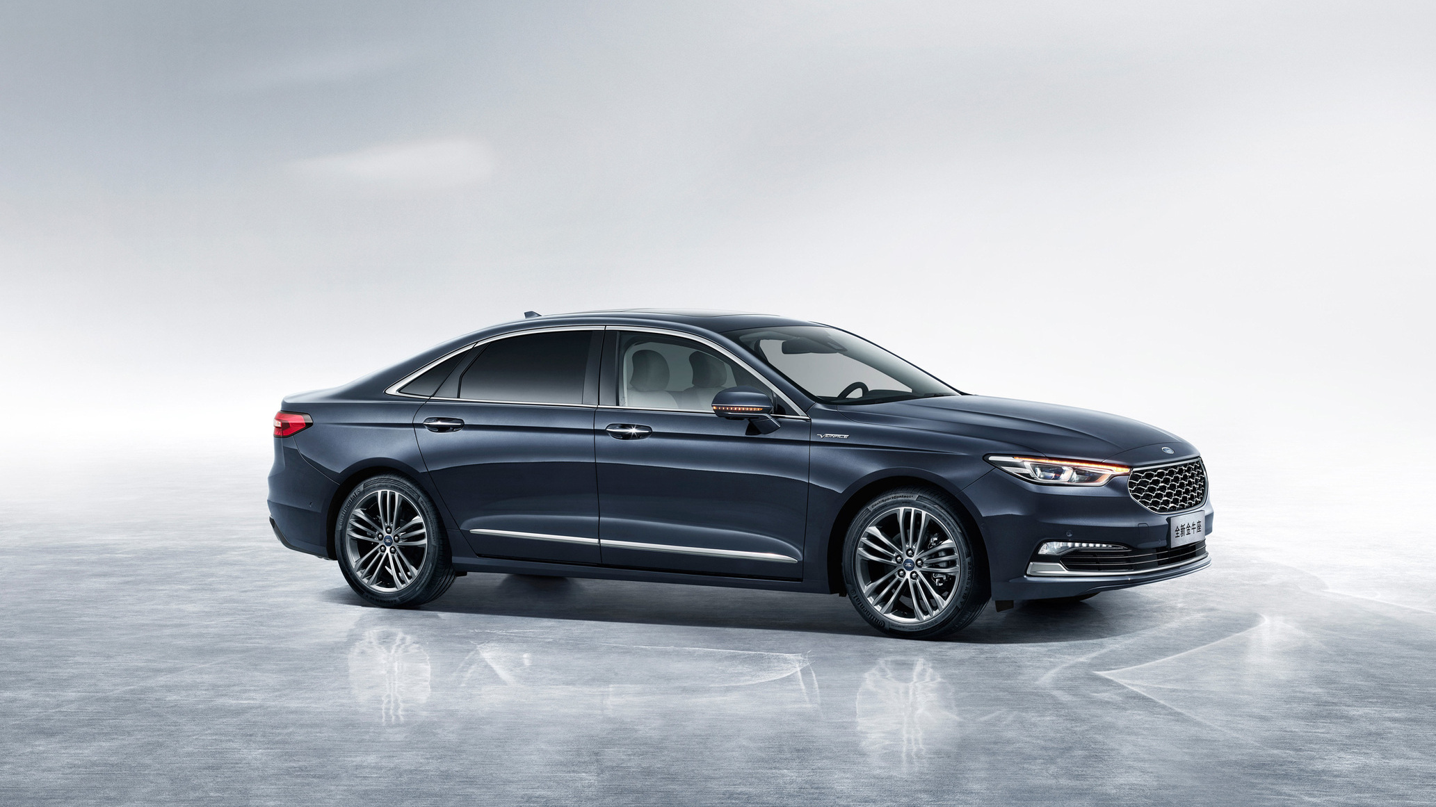 2020 Ford Taurus Vignale (China)