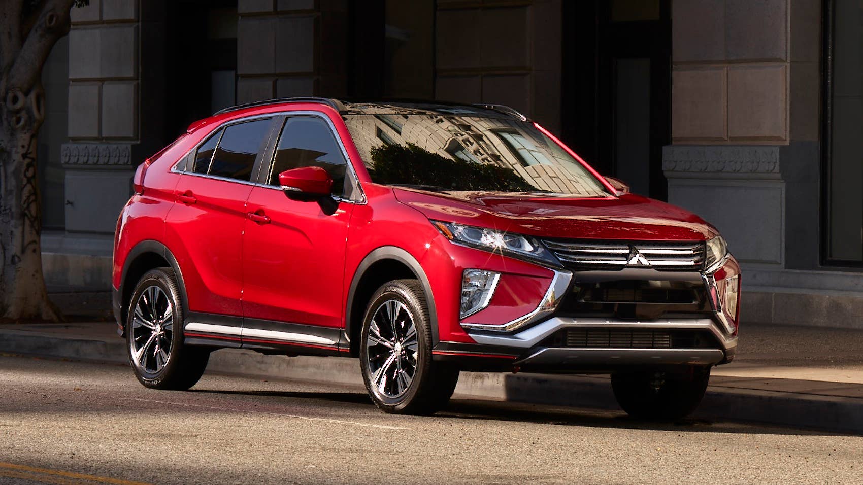 2019 Mitsubishi Eclipse Cross Quick Spin Review | Space and power