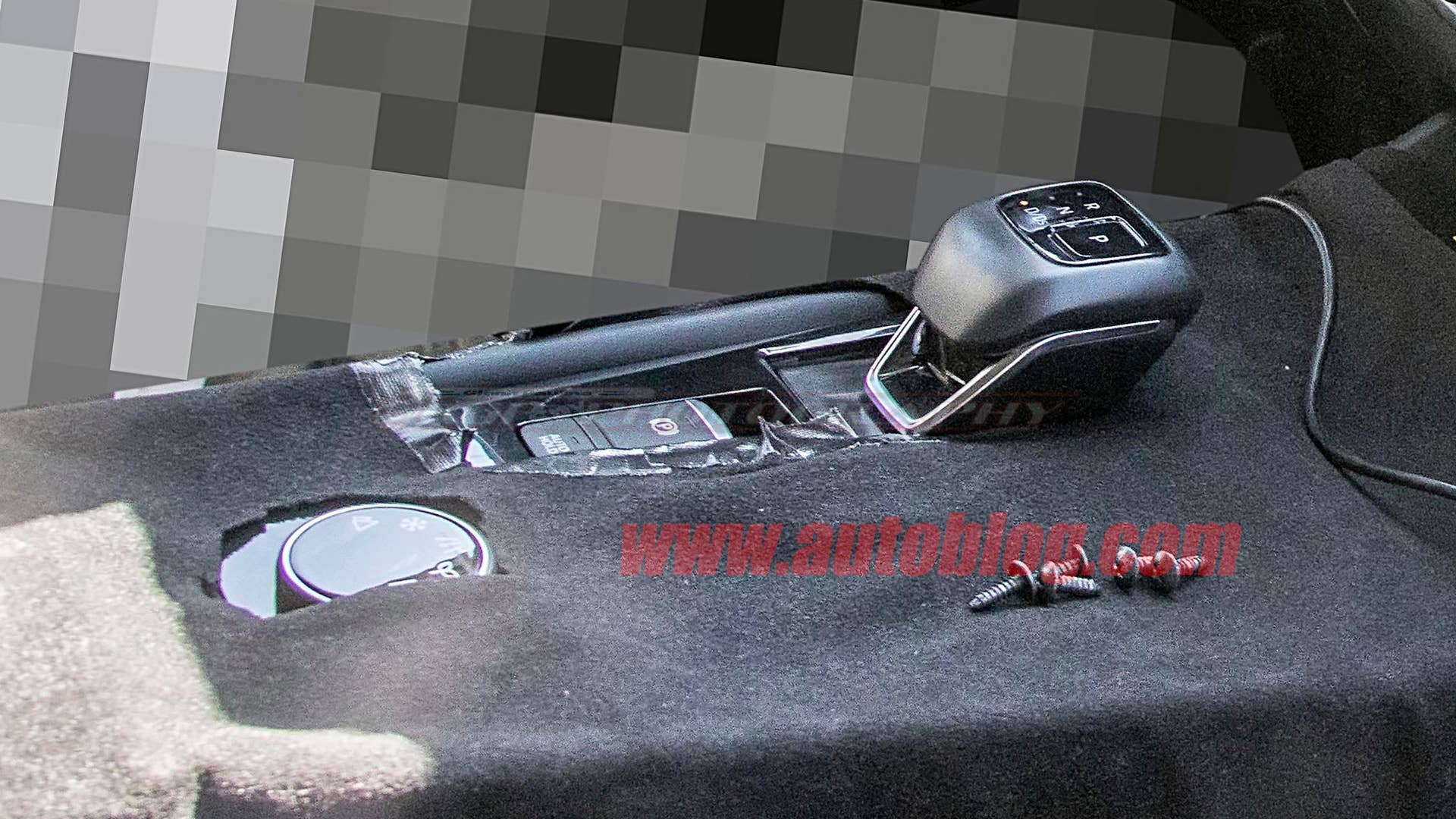 2021 Nissan Rogue in camouflage