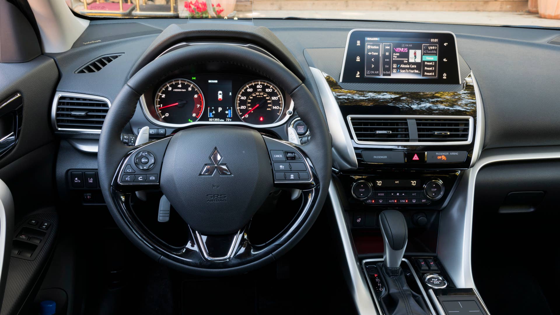 2019 Mitsubishi Eclipse Cross interior