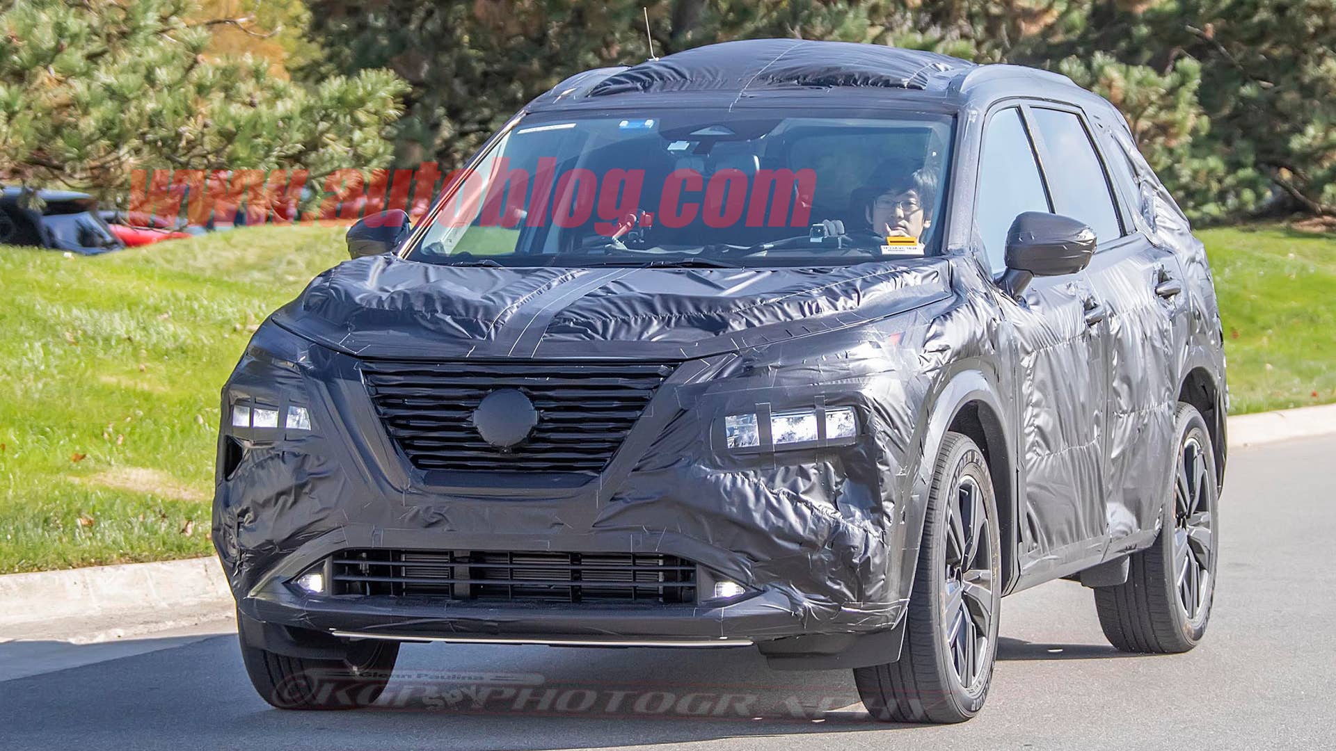 2021 Nissan Rogue in camouflage