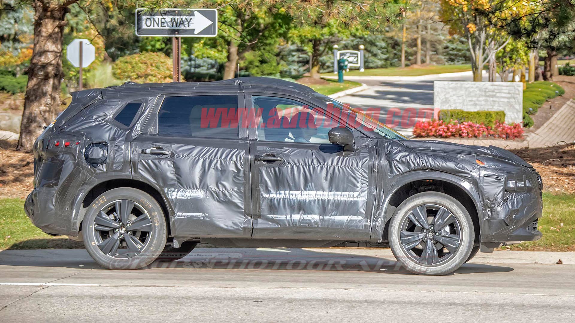 2021 Nissan Rogue in camouflage