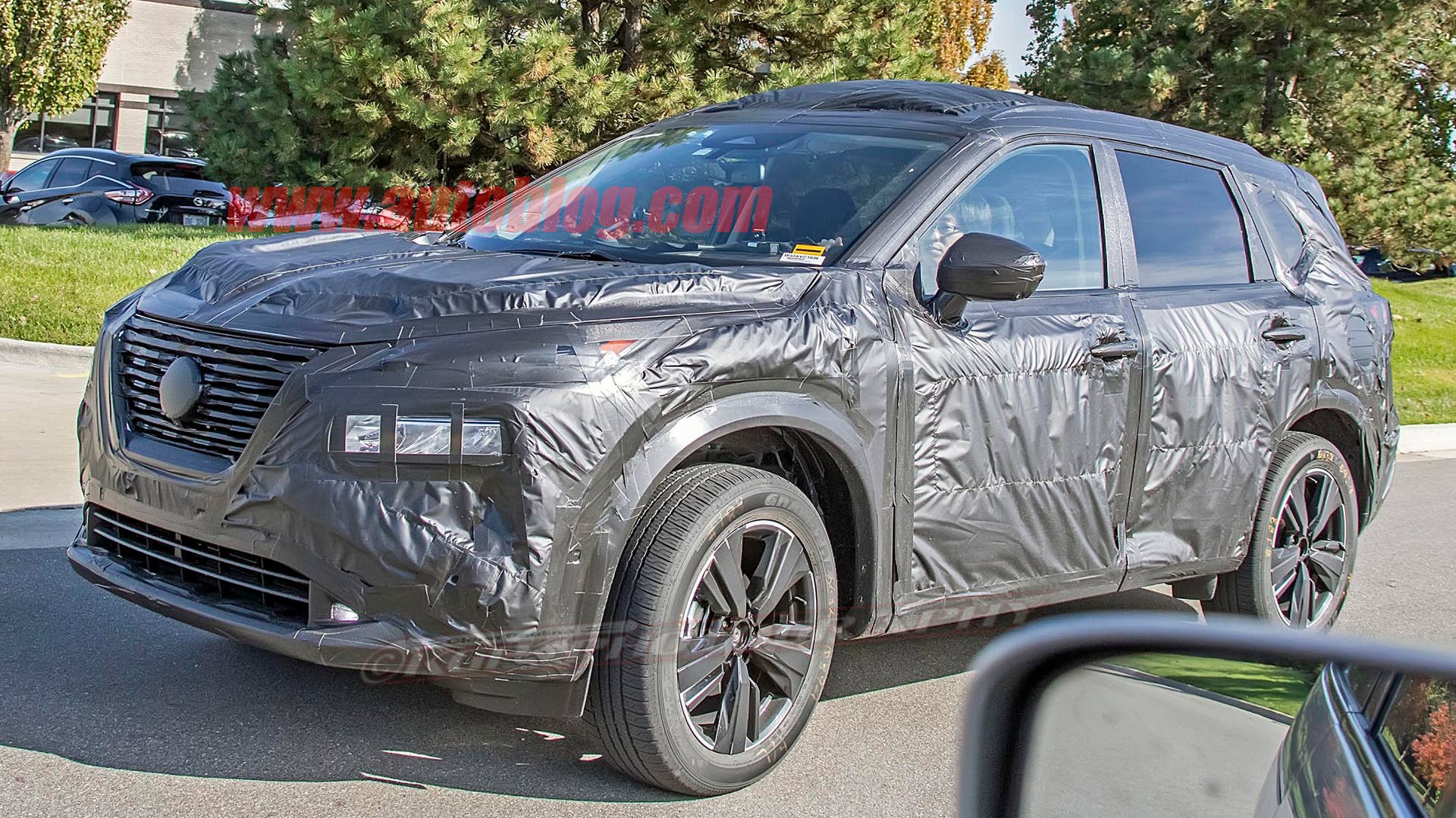 2021 Nissan Rogue in camouflage