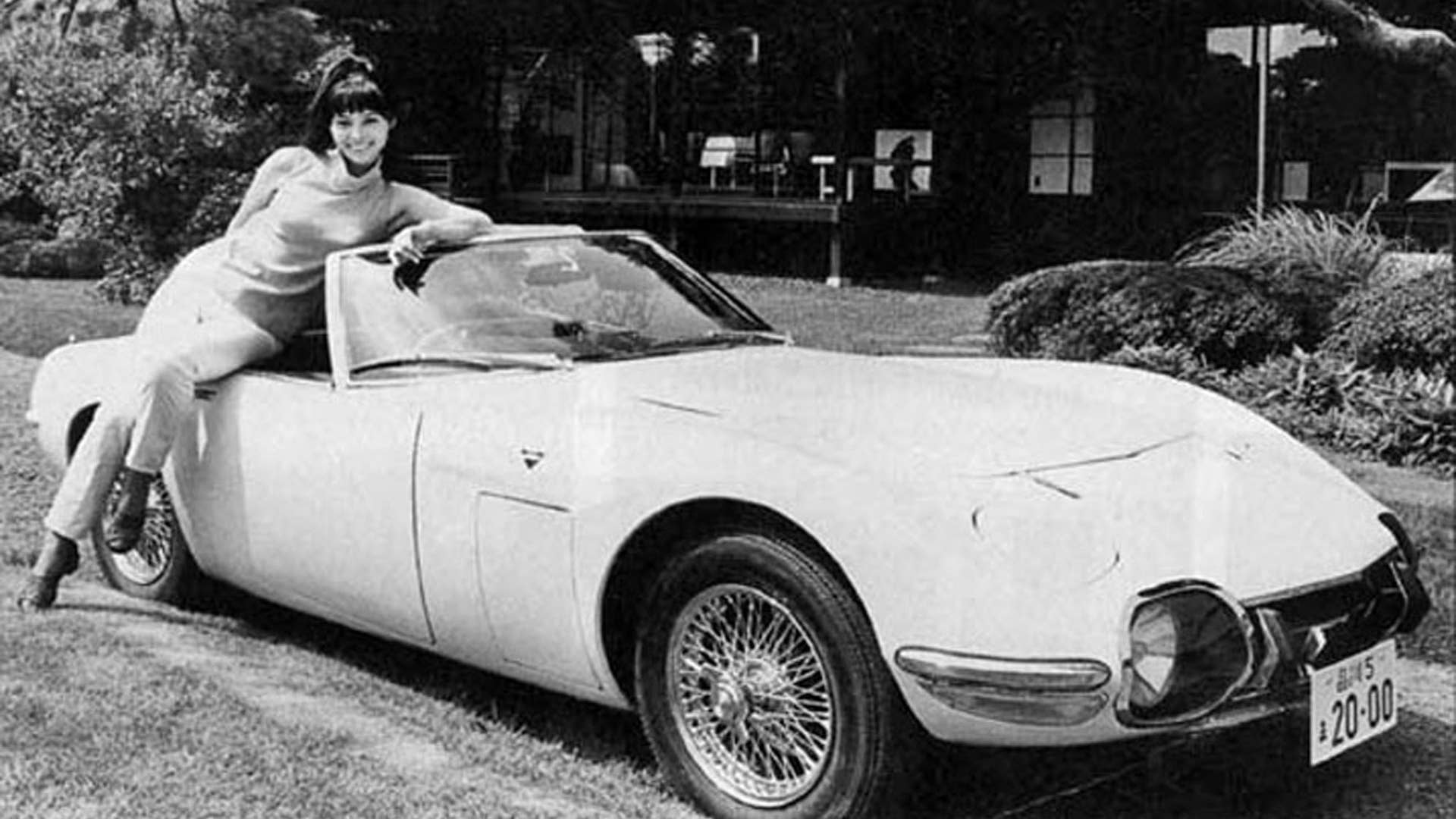 One of the best, most iconic cars to ever come out of Japan. Featured in You Only Live Twice, the 2000GT is driven first by Akiko Wakabayashi's Aki before Bond has a go later on. It features an on-board video phone oh-so-conveniently located behind the seats.