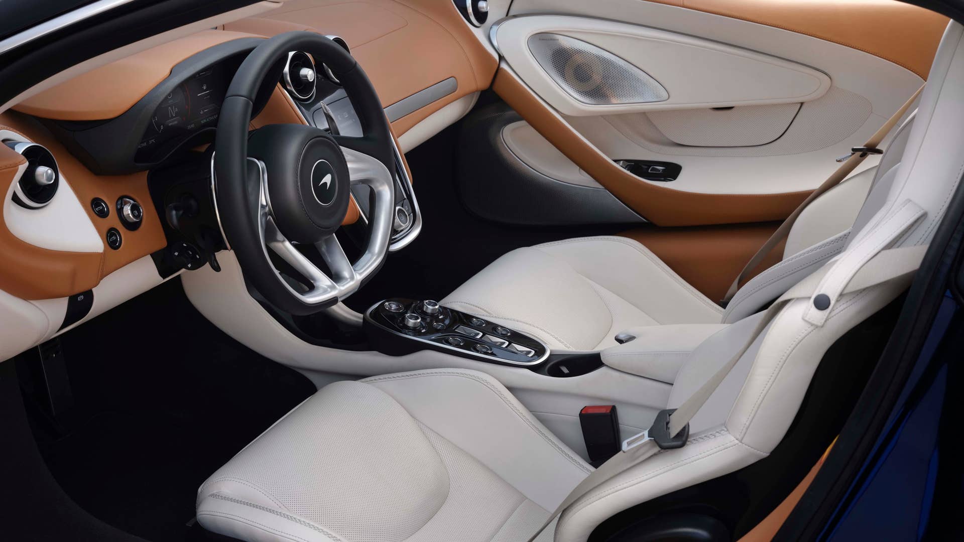 McLaren GT Global Test Drive - St Tropez - Sept 2019 Copyright Free Ref:  McLaren-GT-GlobalTestDrive-0037.JPG