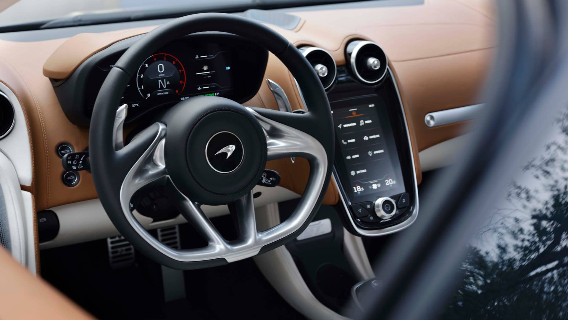 McLaren GT Global Test Drive - St Tropez - Sept 2019 Copyright Free Ref:  McLaren-GT-GlobalTestDrive-0043.JPG