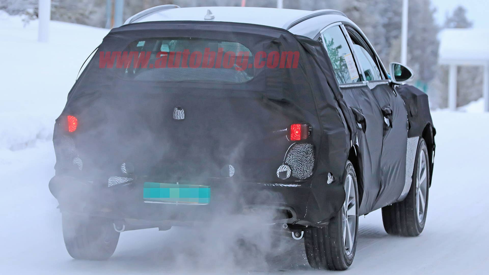 Genesis GV80 spy shots